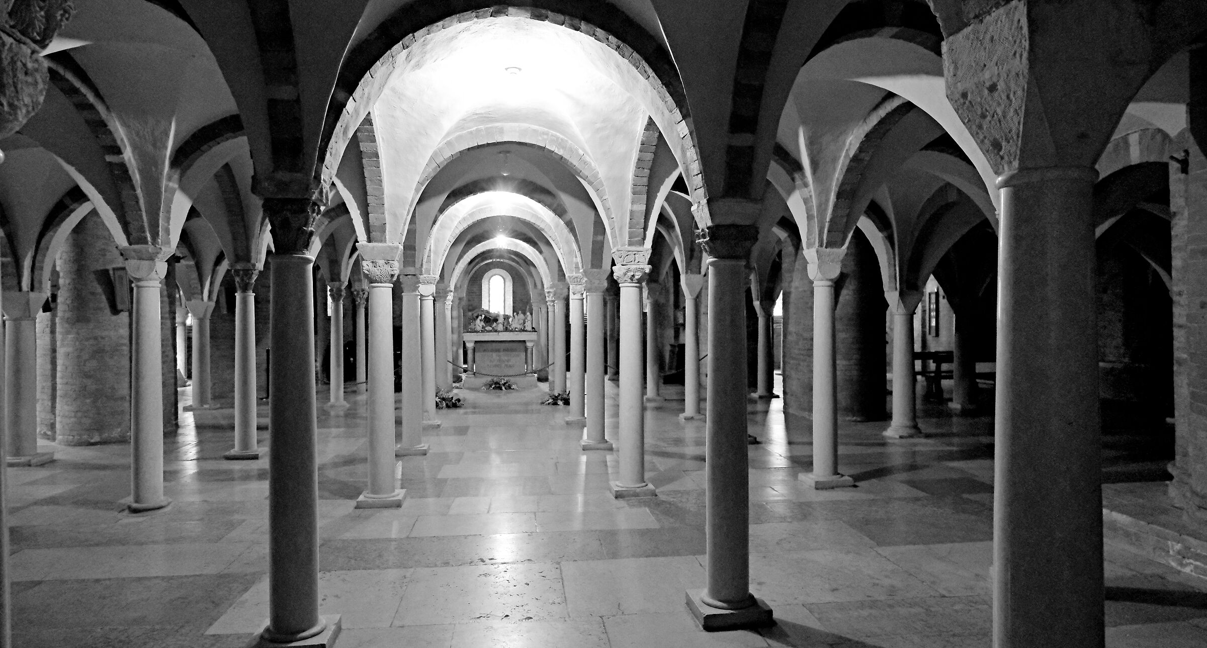 Cripta Abbazia di Nonantola