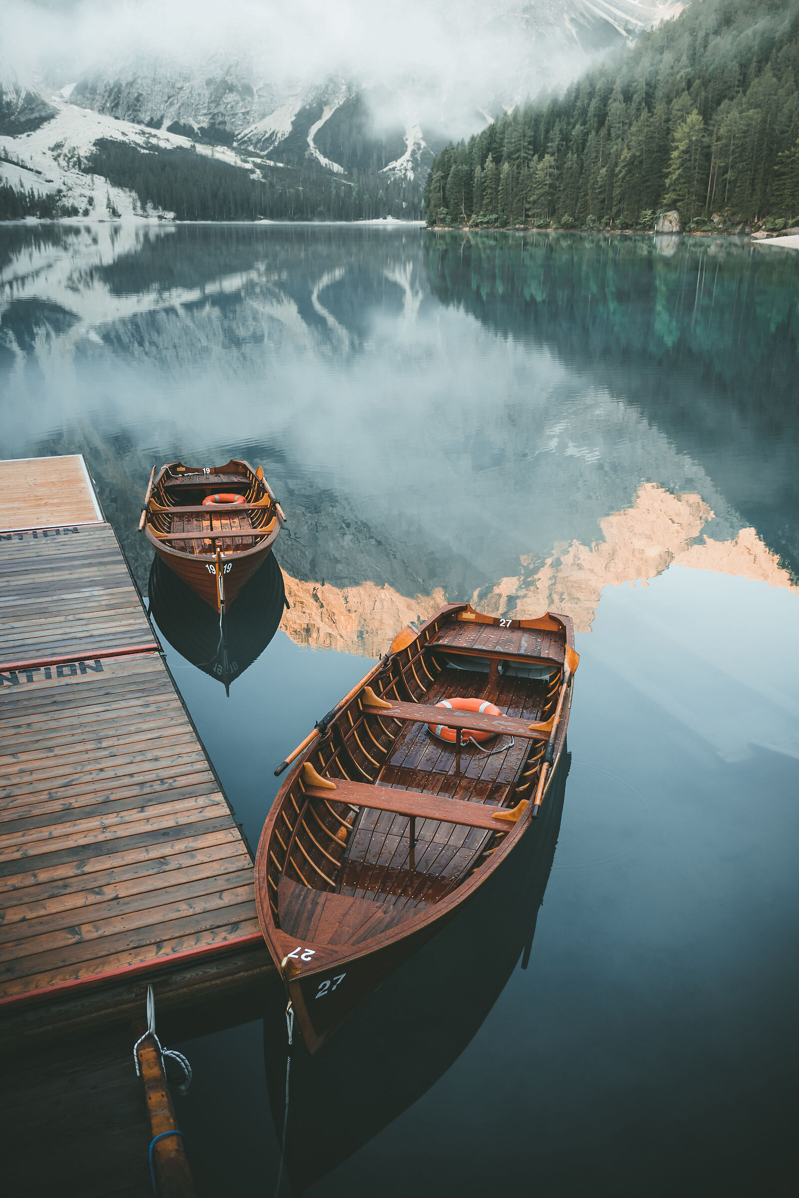 Braies boats