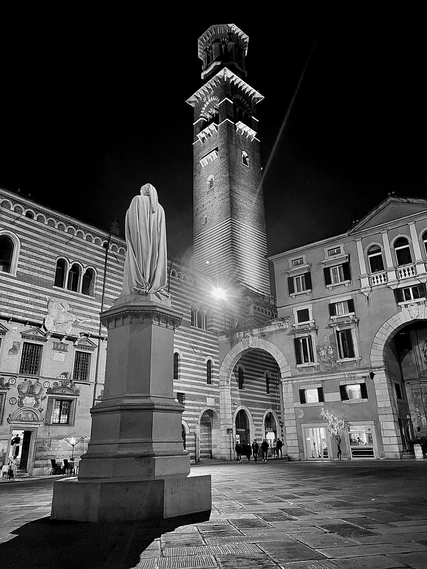 The summit and the Lamberti Tower