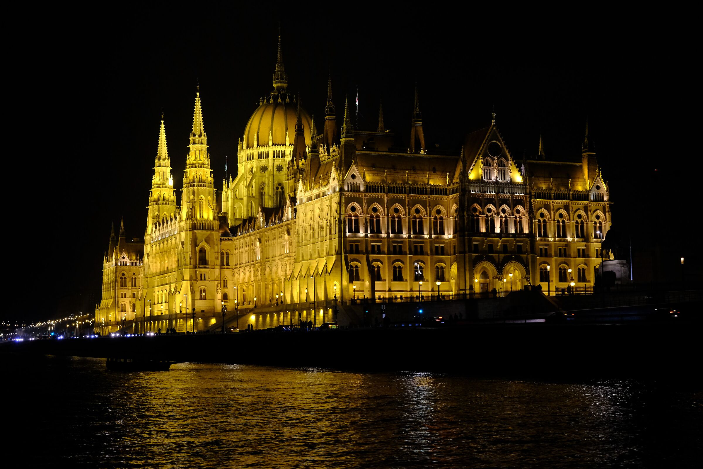 The magic of Budapest from the cold Danube