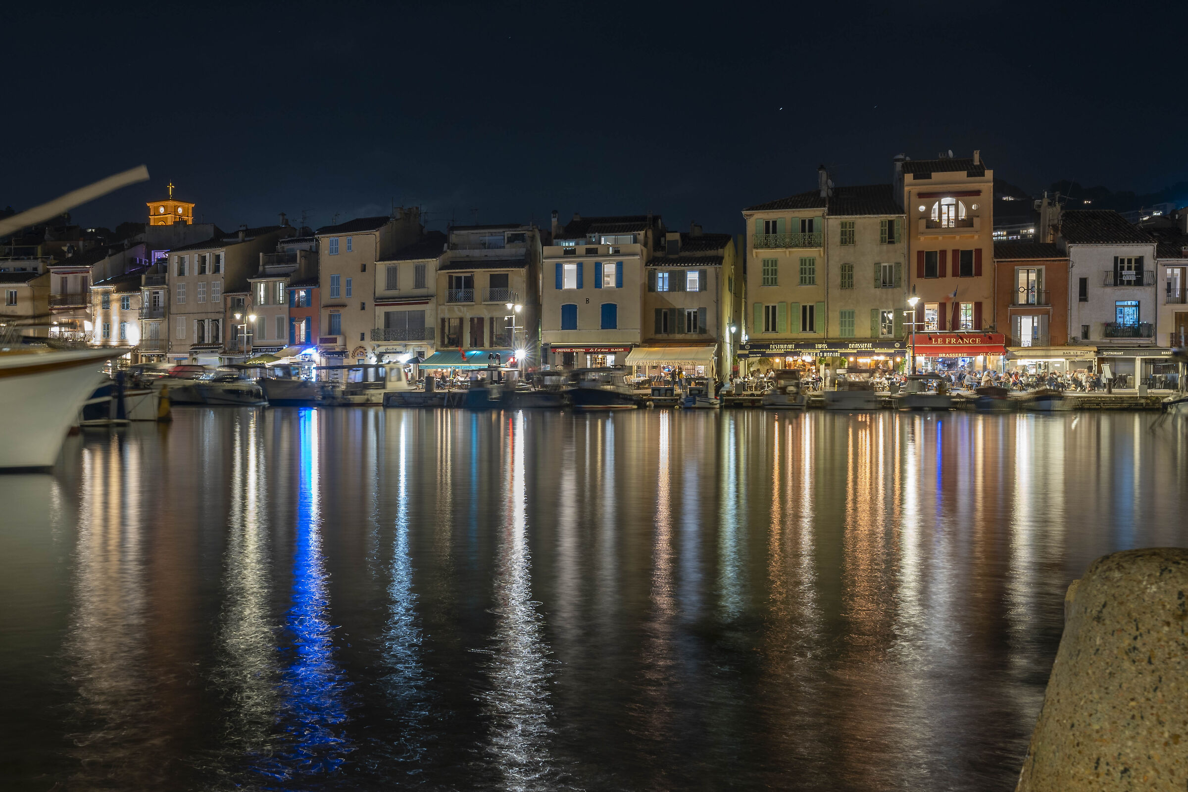 Cassis at night