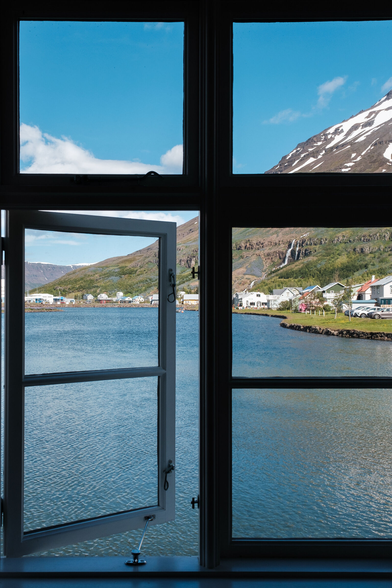 A window on the fjord