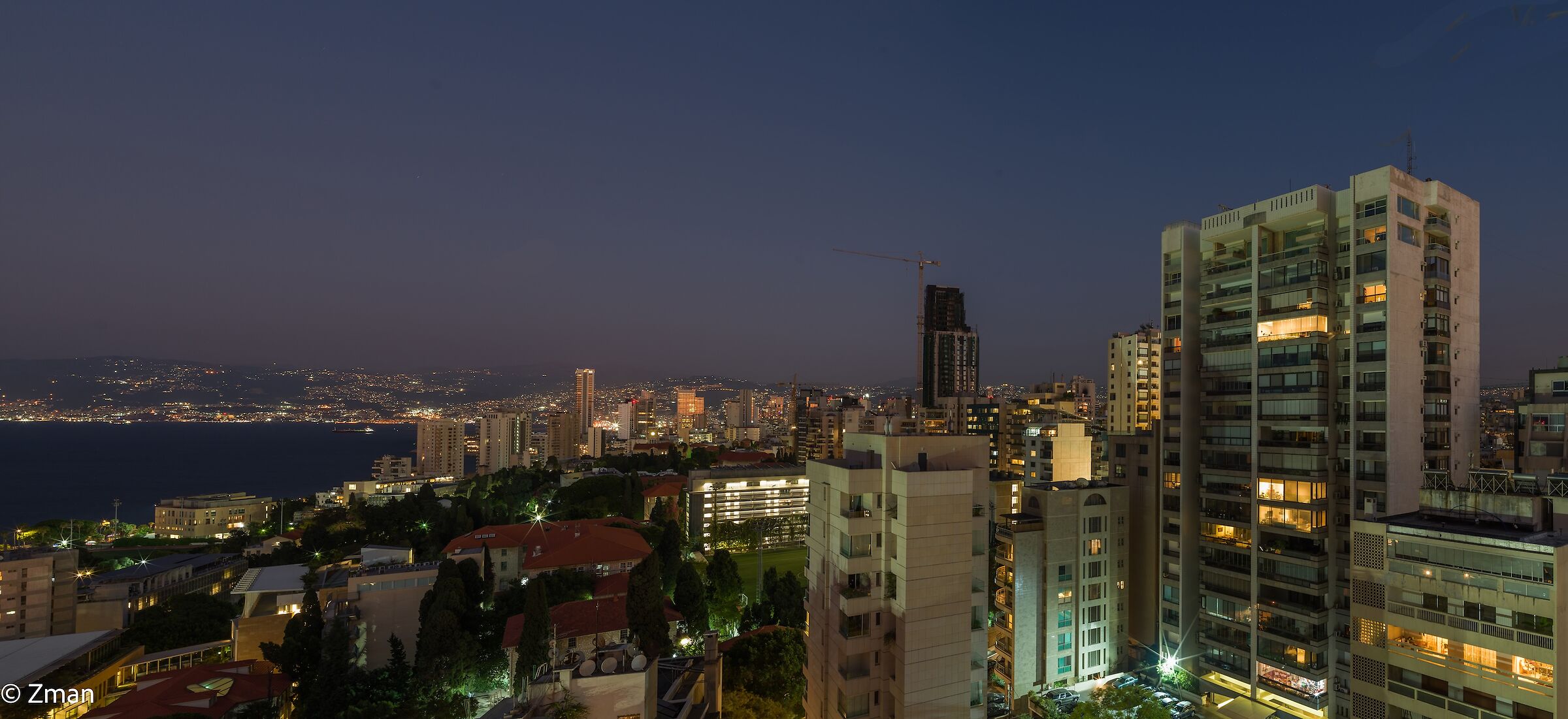 La notte è arrivata e il suono dei droni