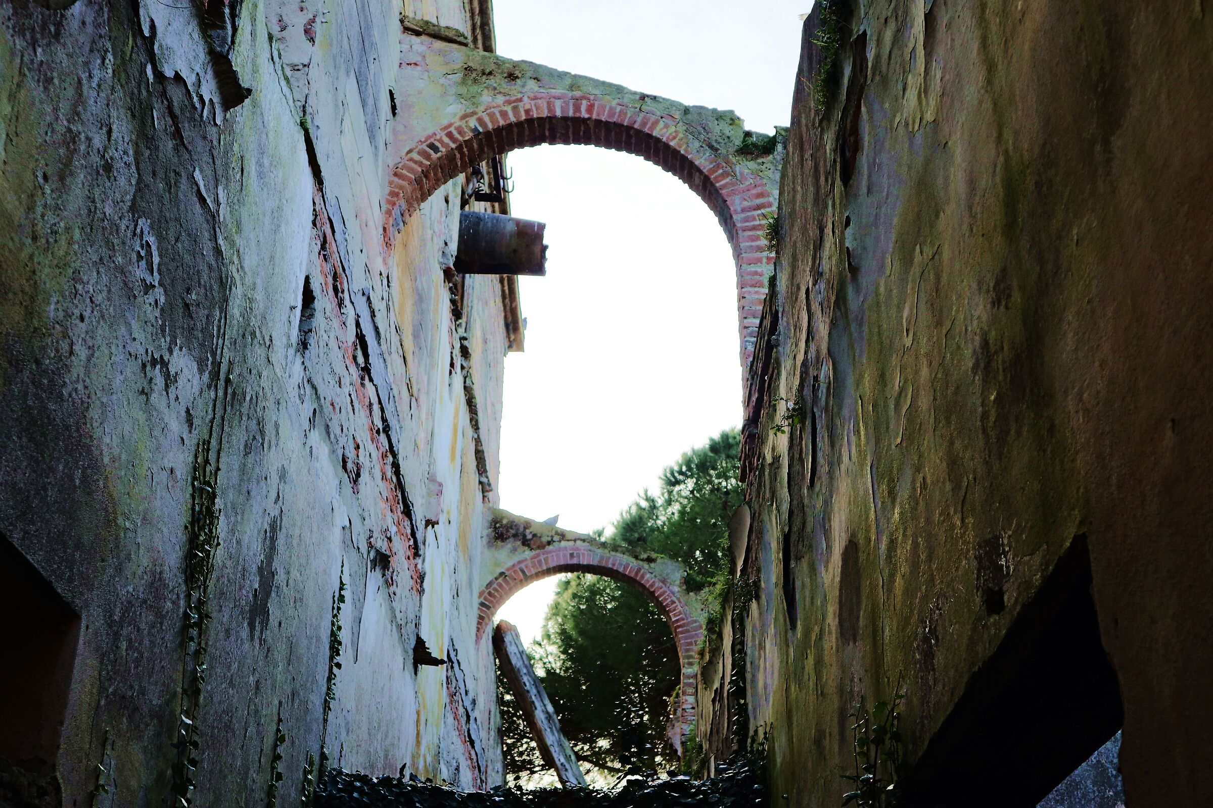RADIO TELEGRAPH STATION MARCONI the arches inside