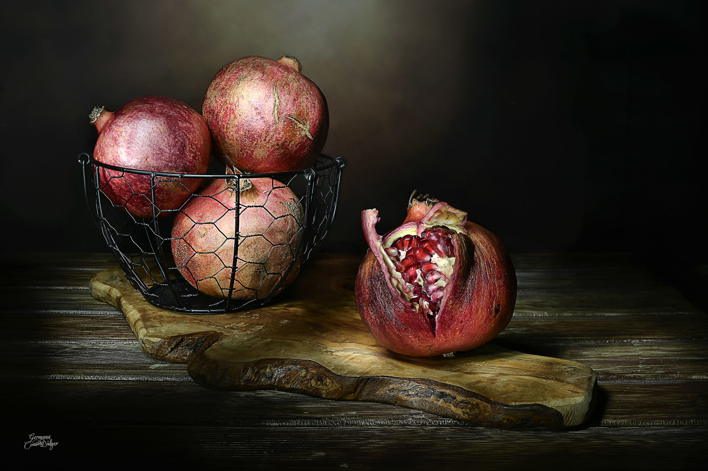 Light painting pomegranates
