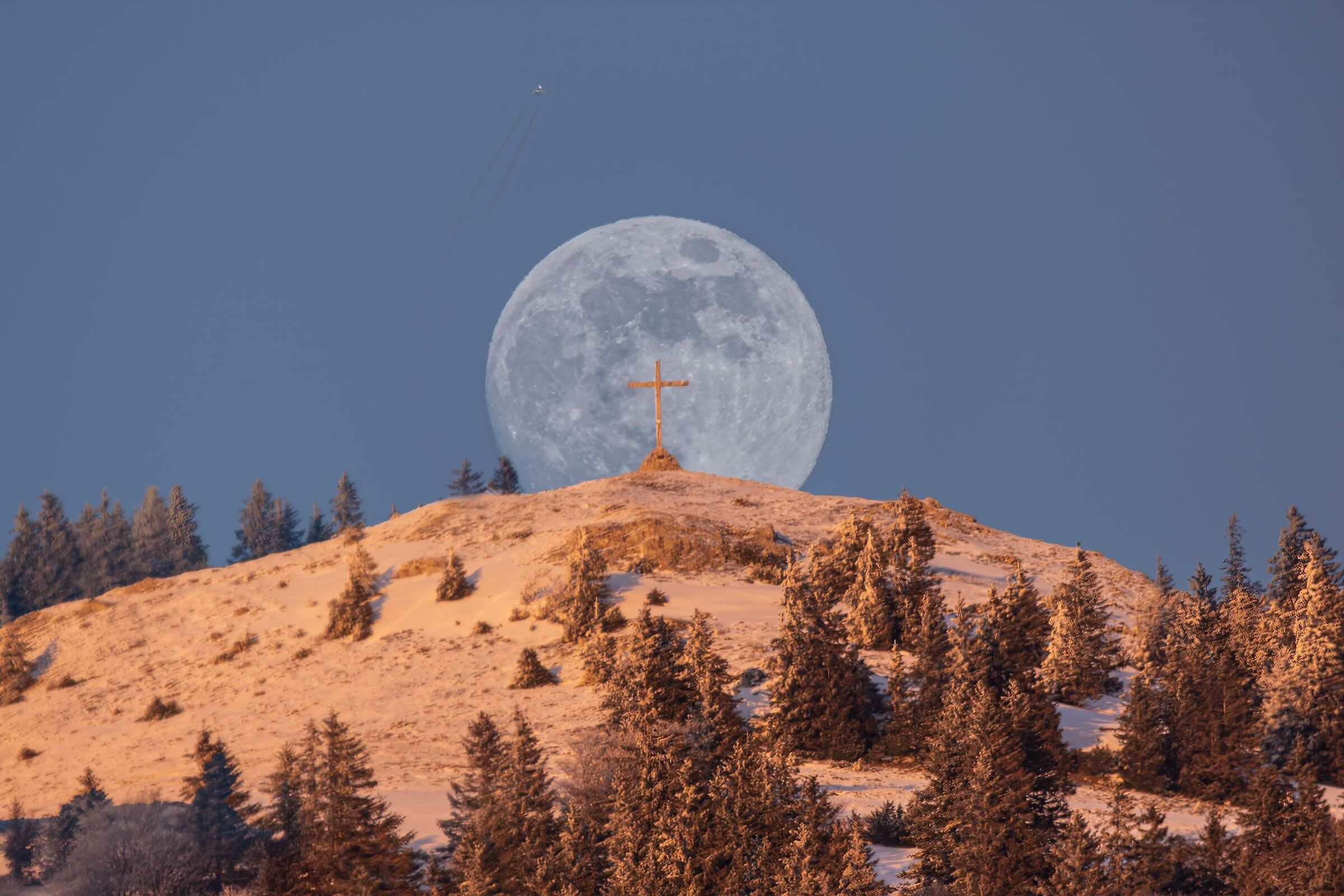 Moonrising - Mont Cochet - Ste-Croix, Switzerland