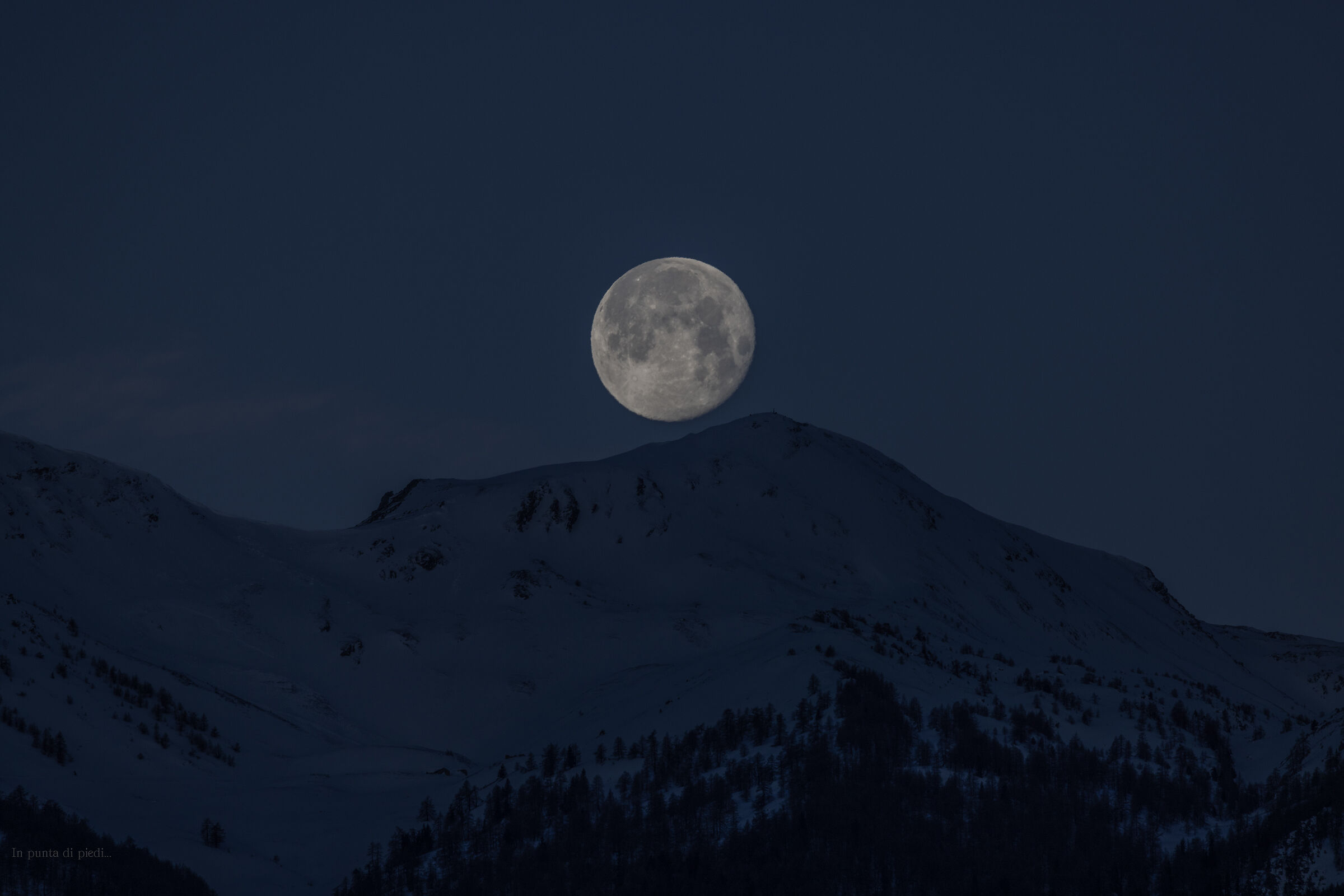 Wolf Moon - first Full Moon of 2025 - Waning Gibbous