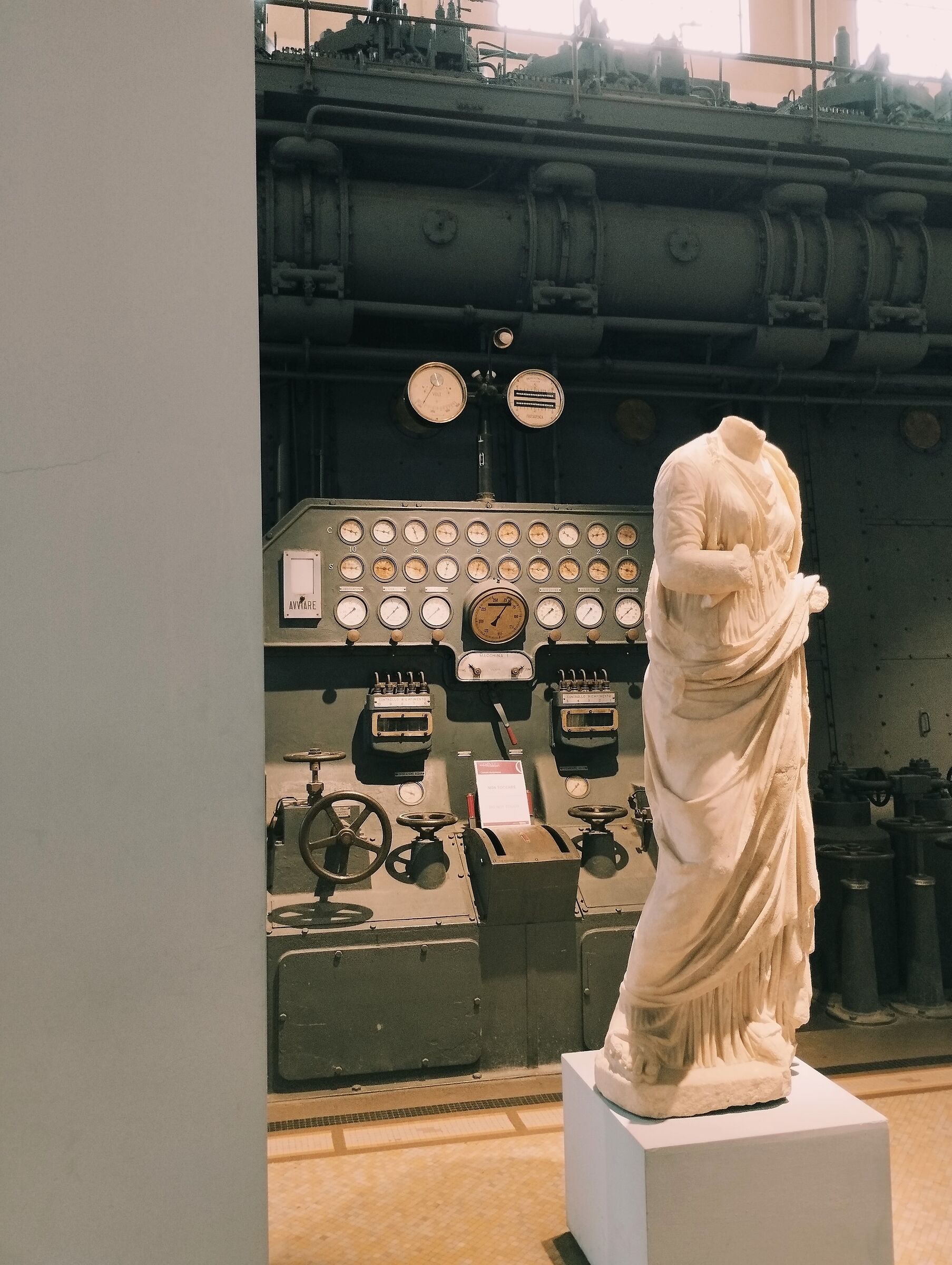 Centrale Montemartini-comandi motore