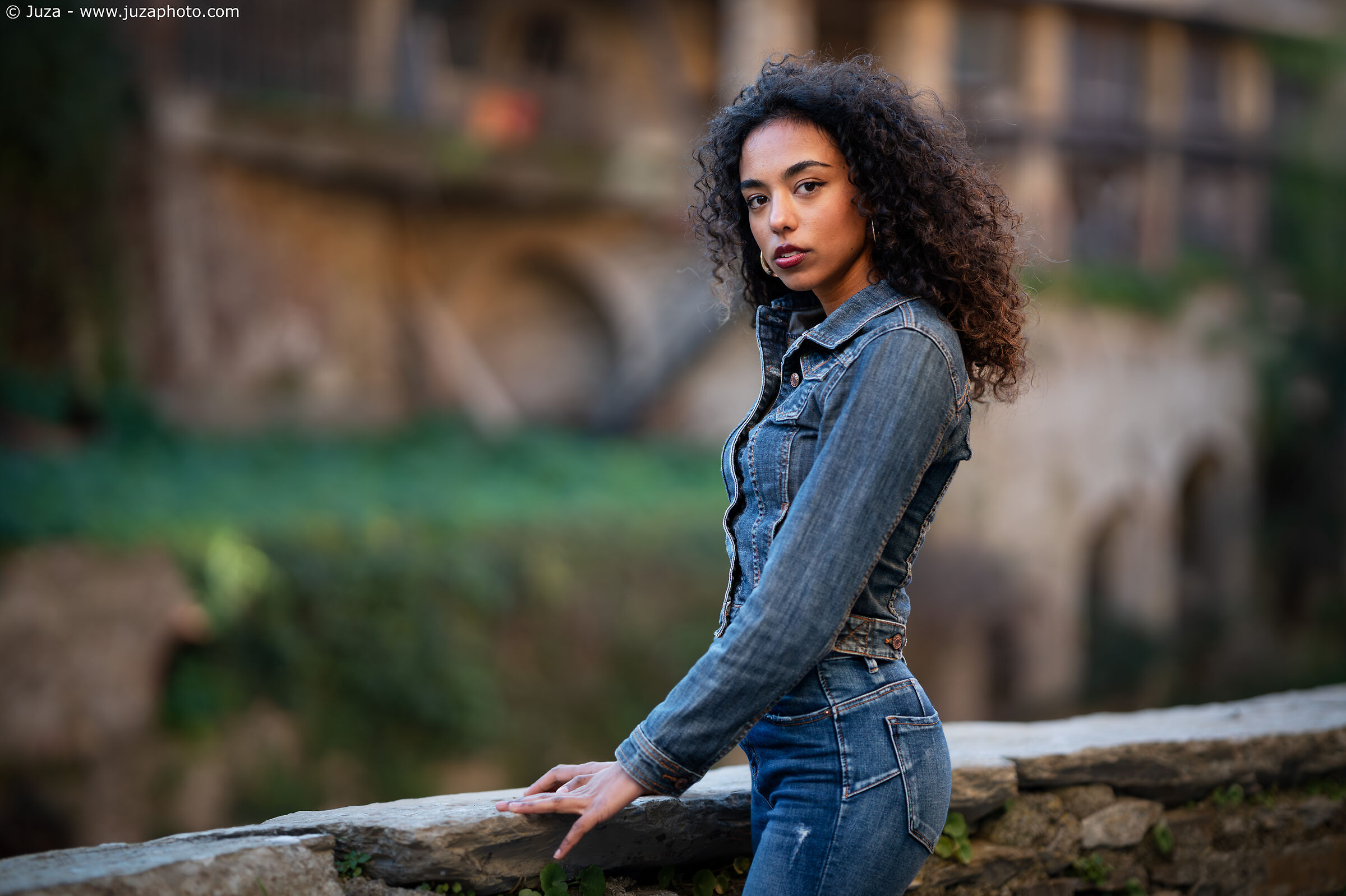 Miriam Nan - Passeggiando a Dolcedo