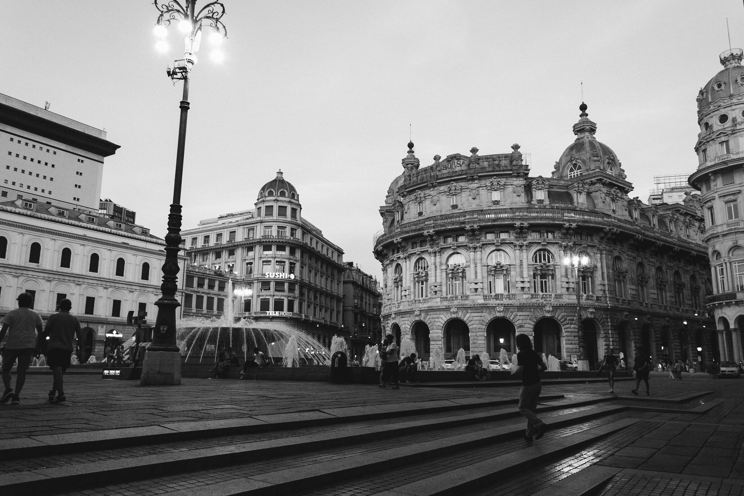 Piazza De Ferrari