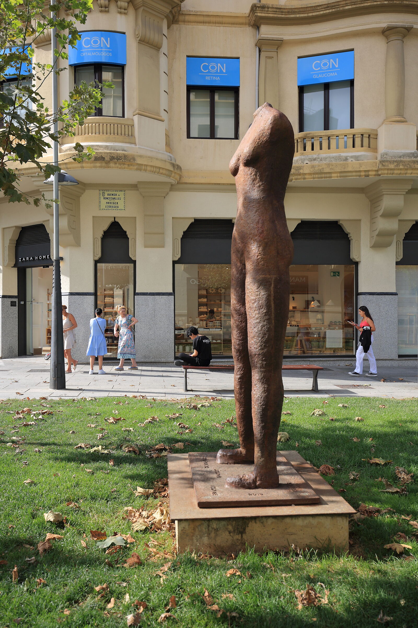 Street de Pamplona dedicada a la mujer