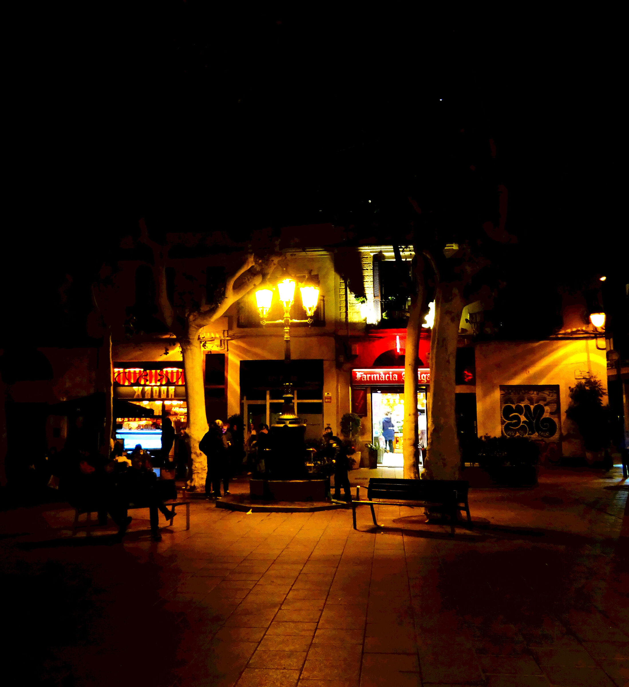 Plaza della Concordia - night lights