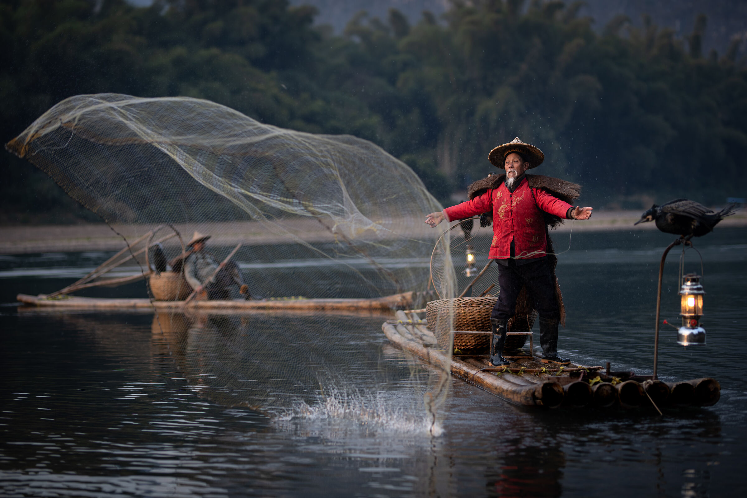 Sunrise fishing on the Lijiang River