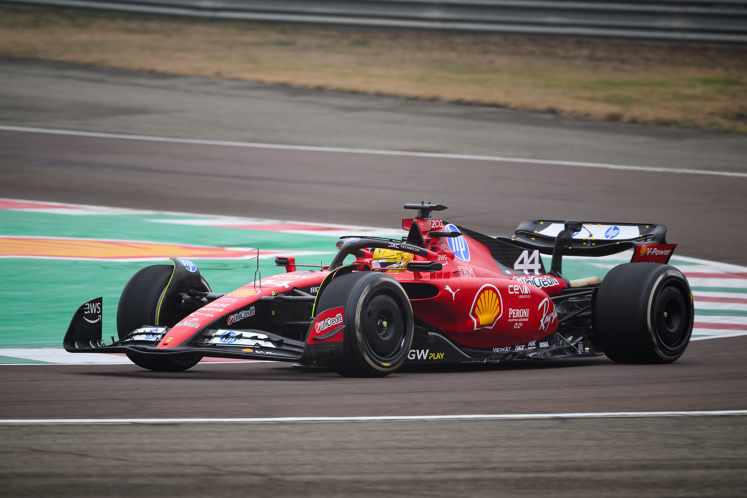 Hamilton debutto su Ferrari