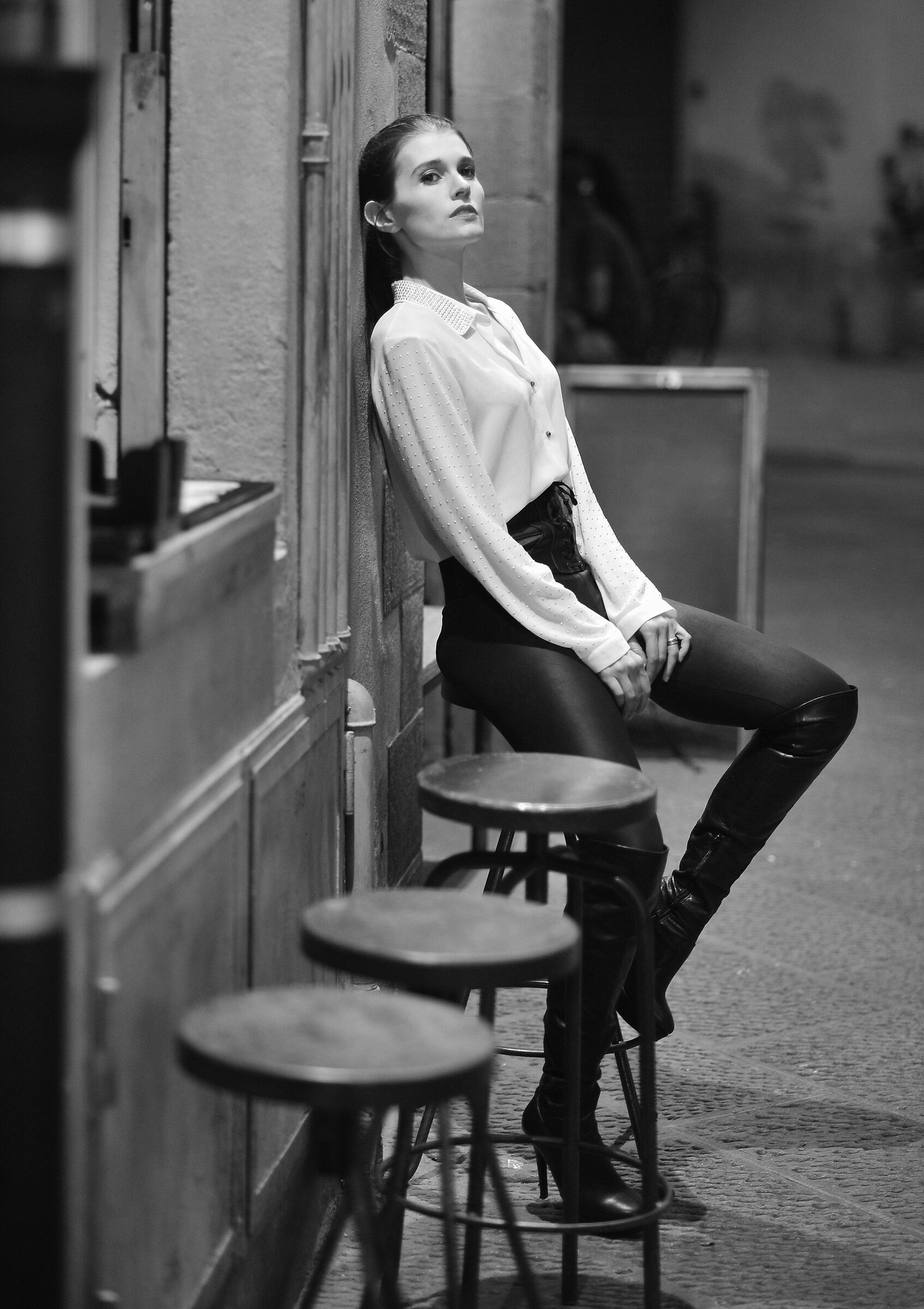 Elisa, street fashion by night