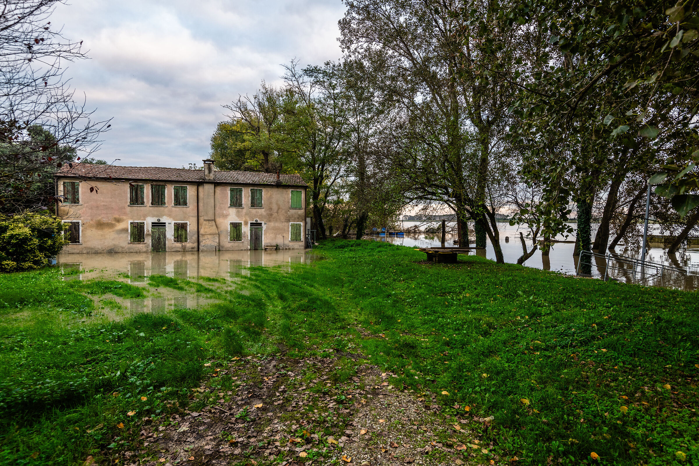 The house in the floodplain