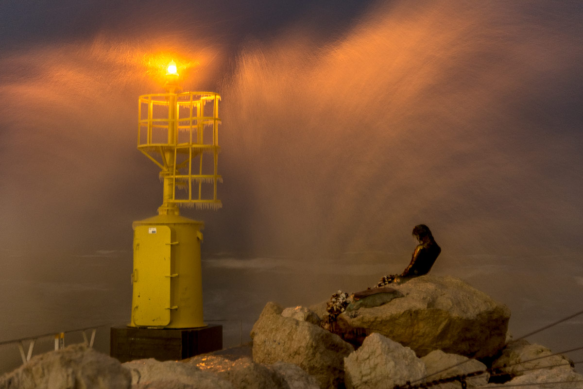 Tempesta ghiacciata su Penelope di Senigallia