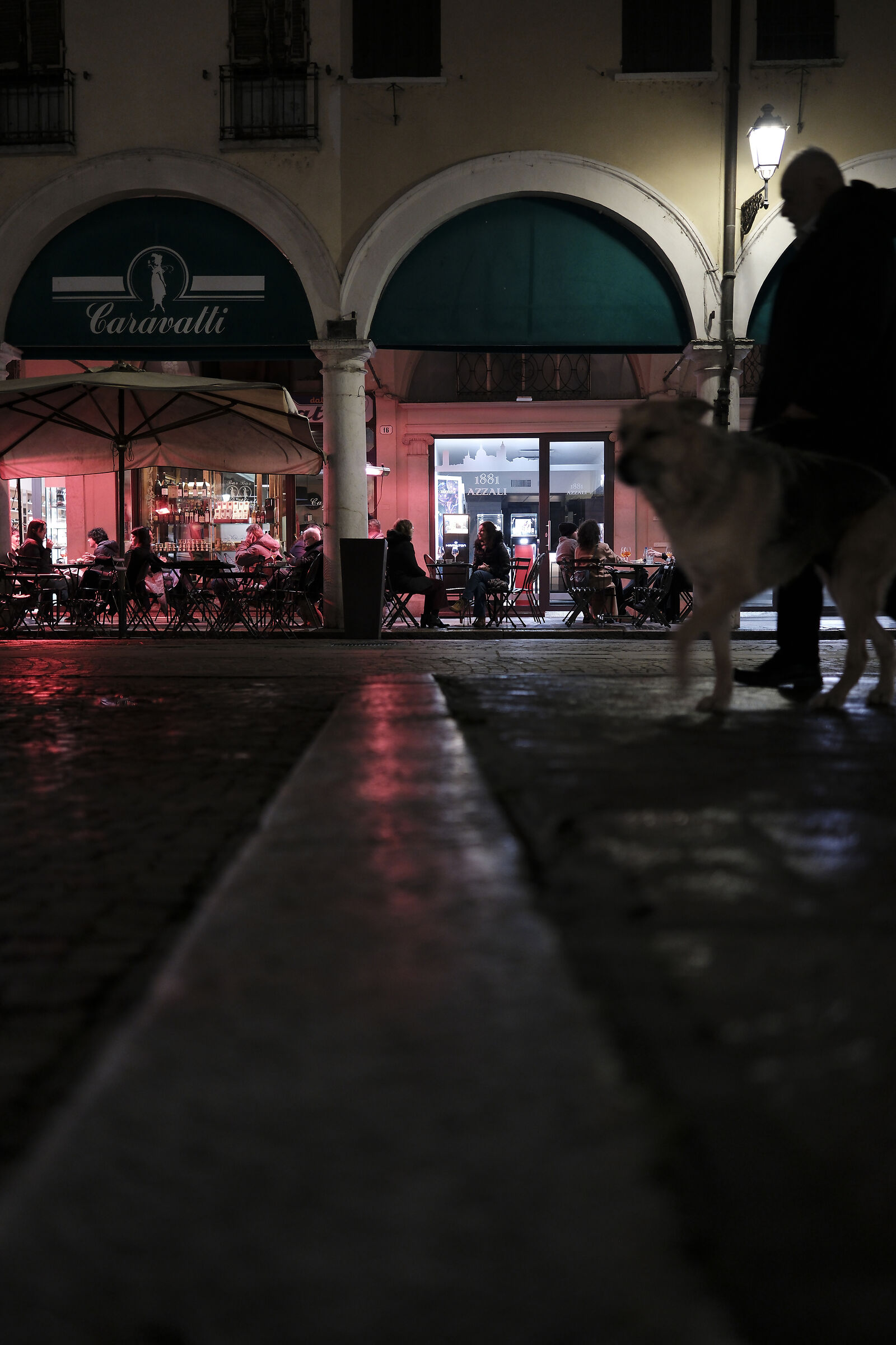 ... through the streets of Mantua