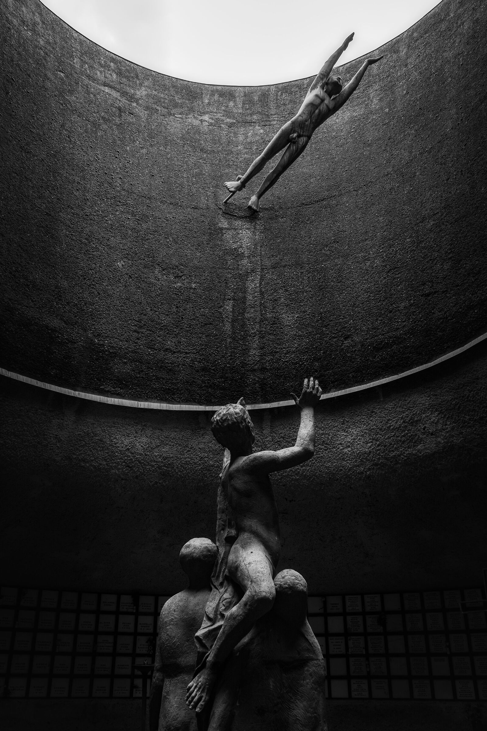 Monumento Ossario ai caduti partigiani 2