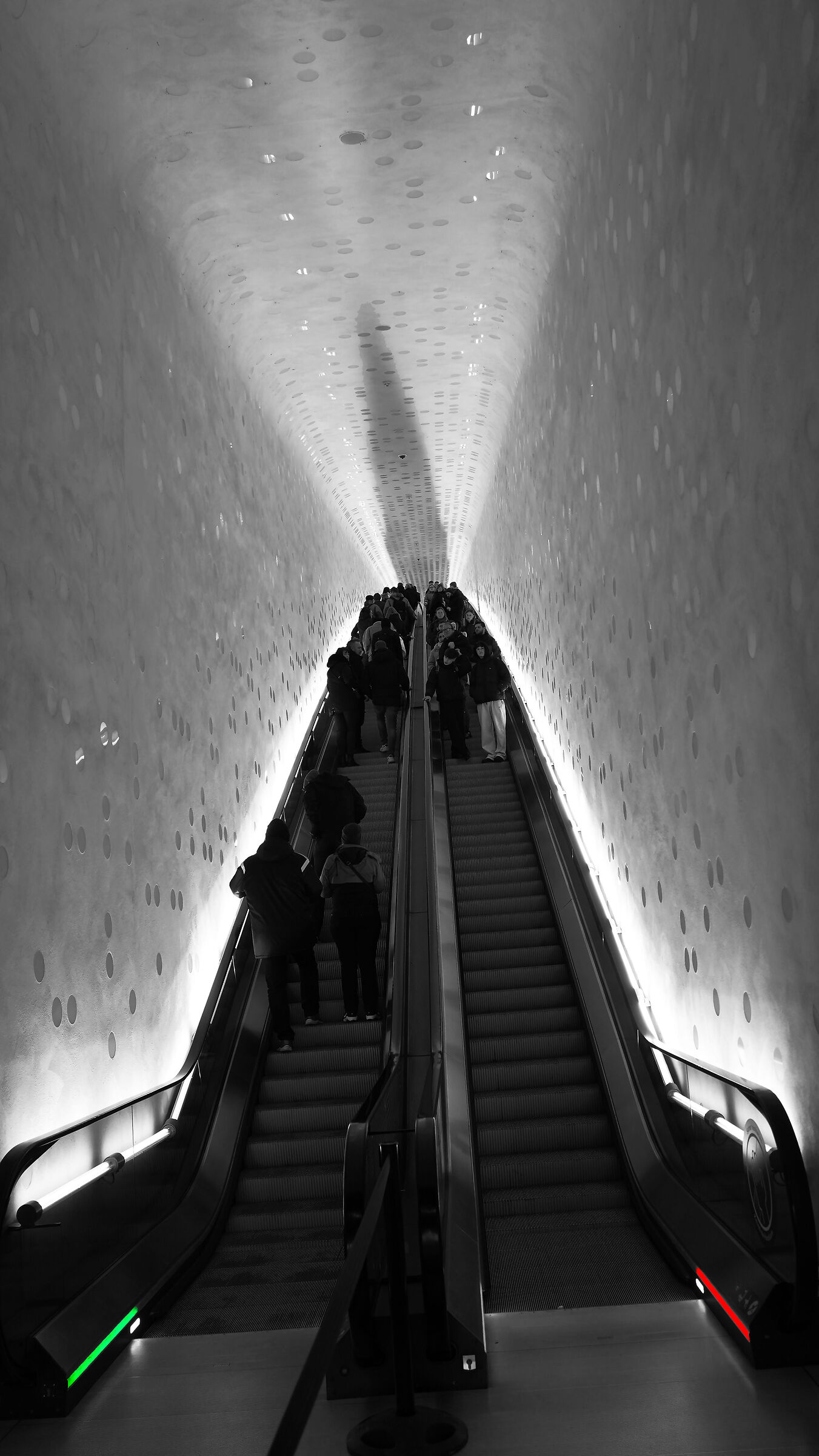 Hamburg-Philharmonie-the stairs of music