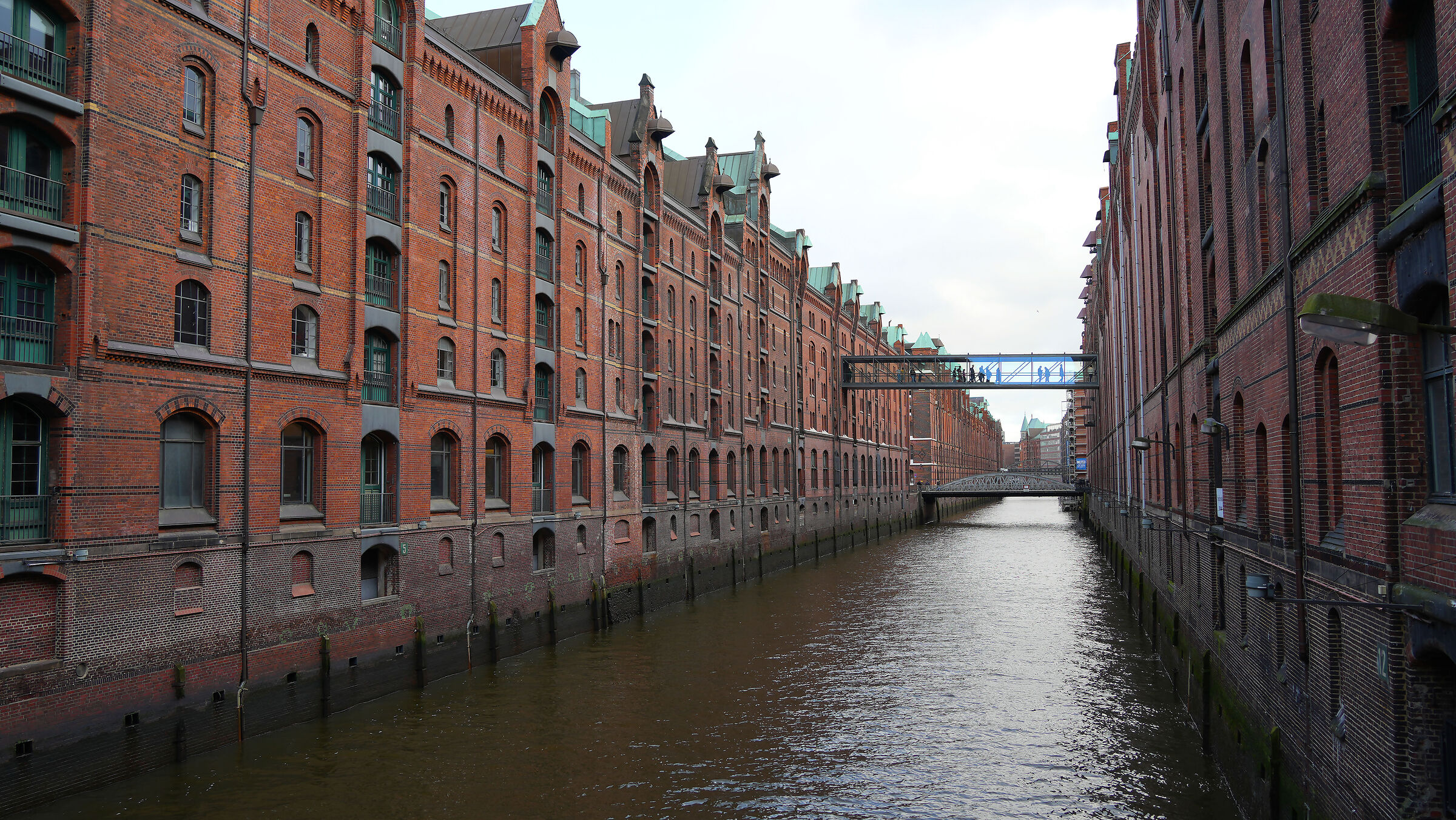 Hamburg- Elbe-warehouses