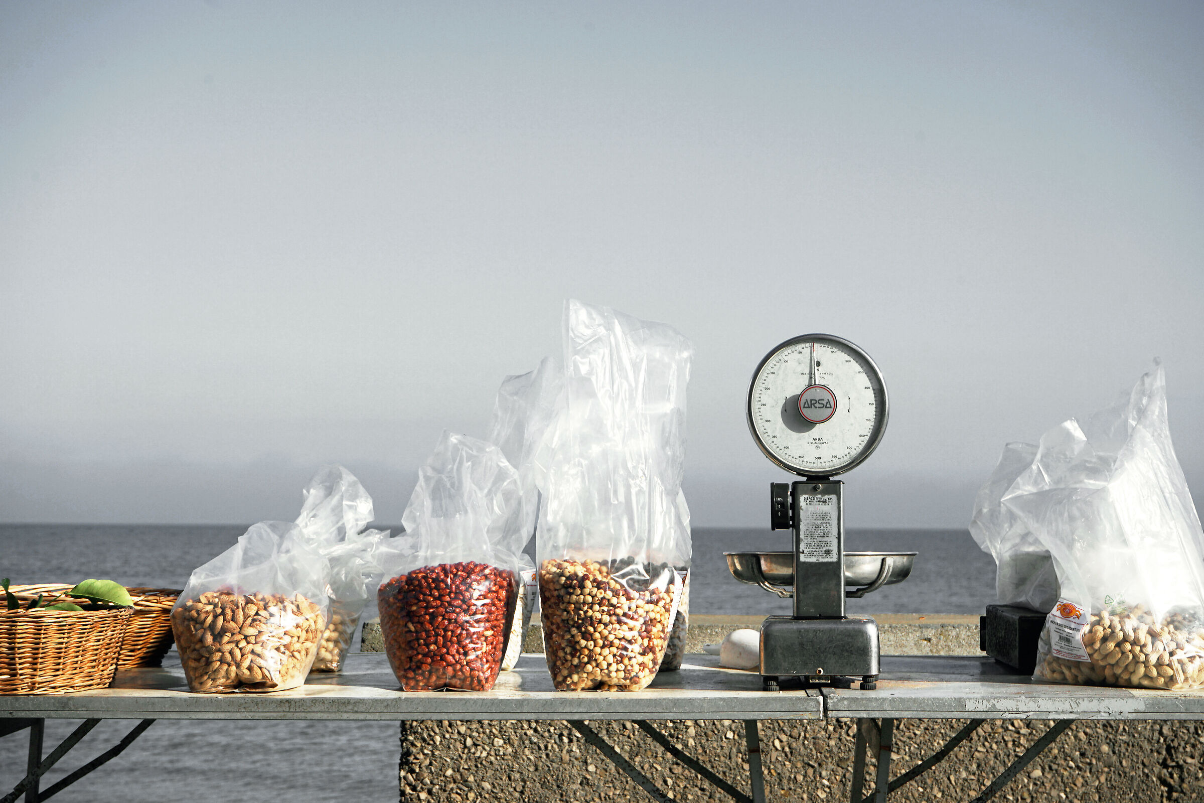 al mercato della frutta secca