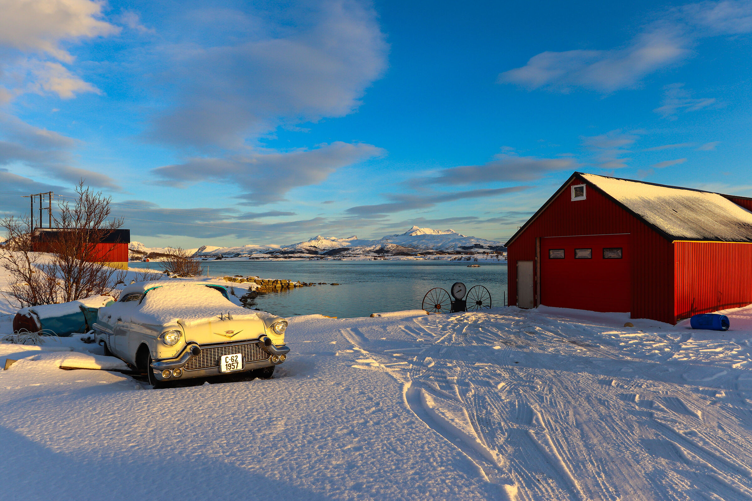 una Cadillac alle LoFoten