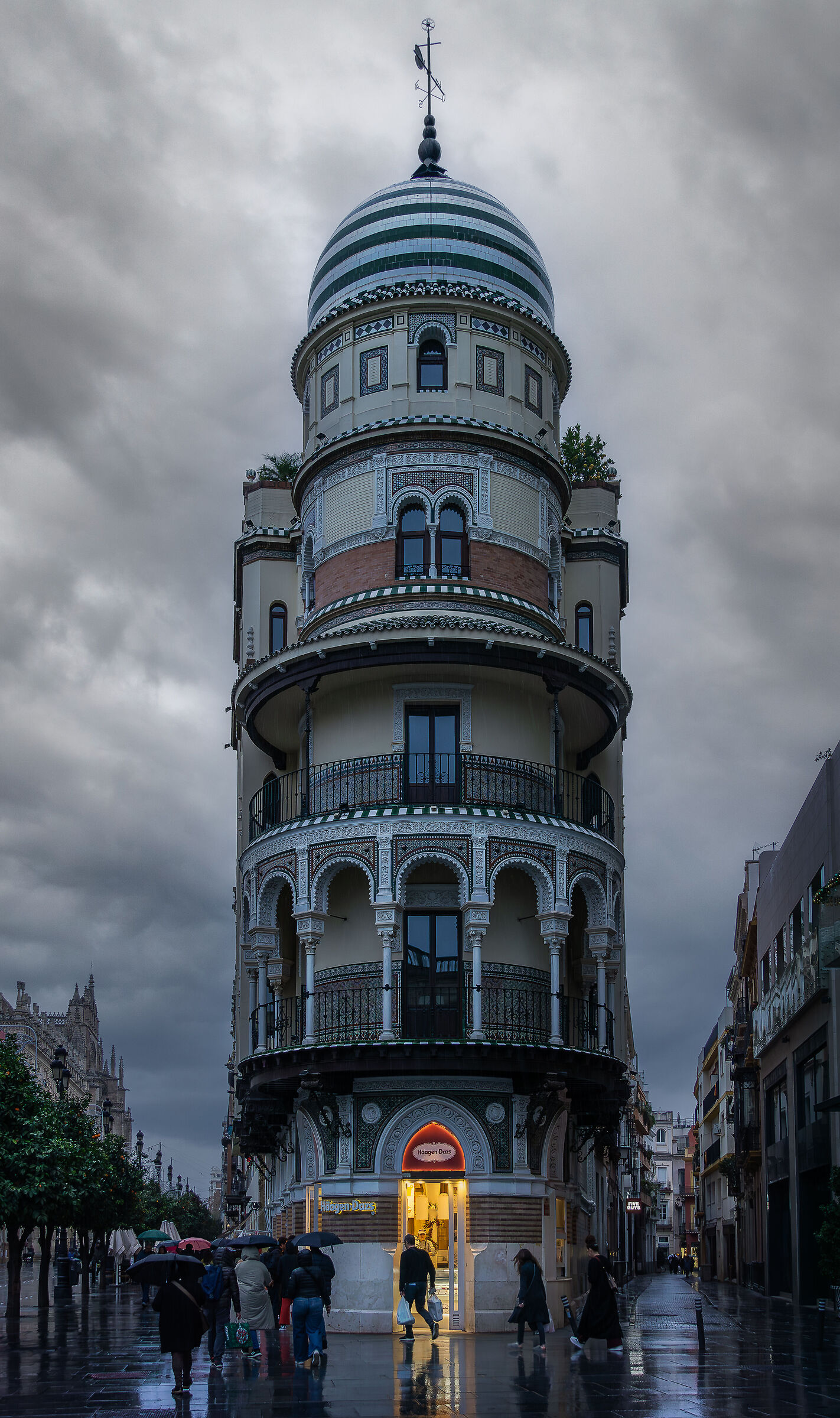 Edificio "La Adriatica" - Siviglia