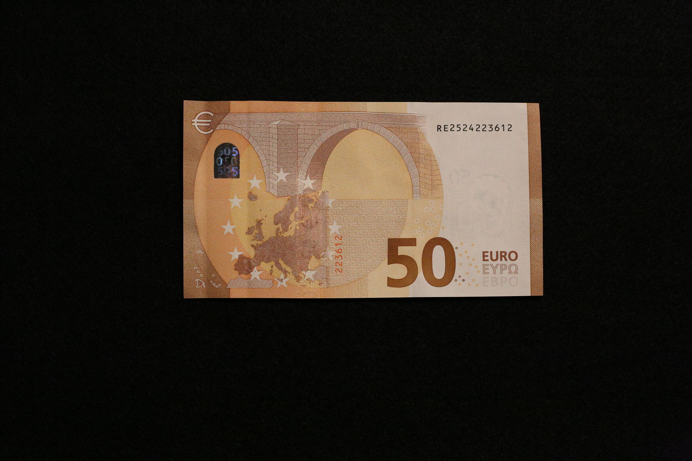 Ei, @ " ISO 12 Mila 800 " Milvus Z. 50, 1.4- Canon...