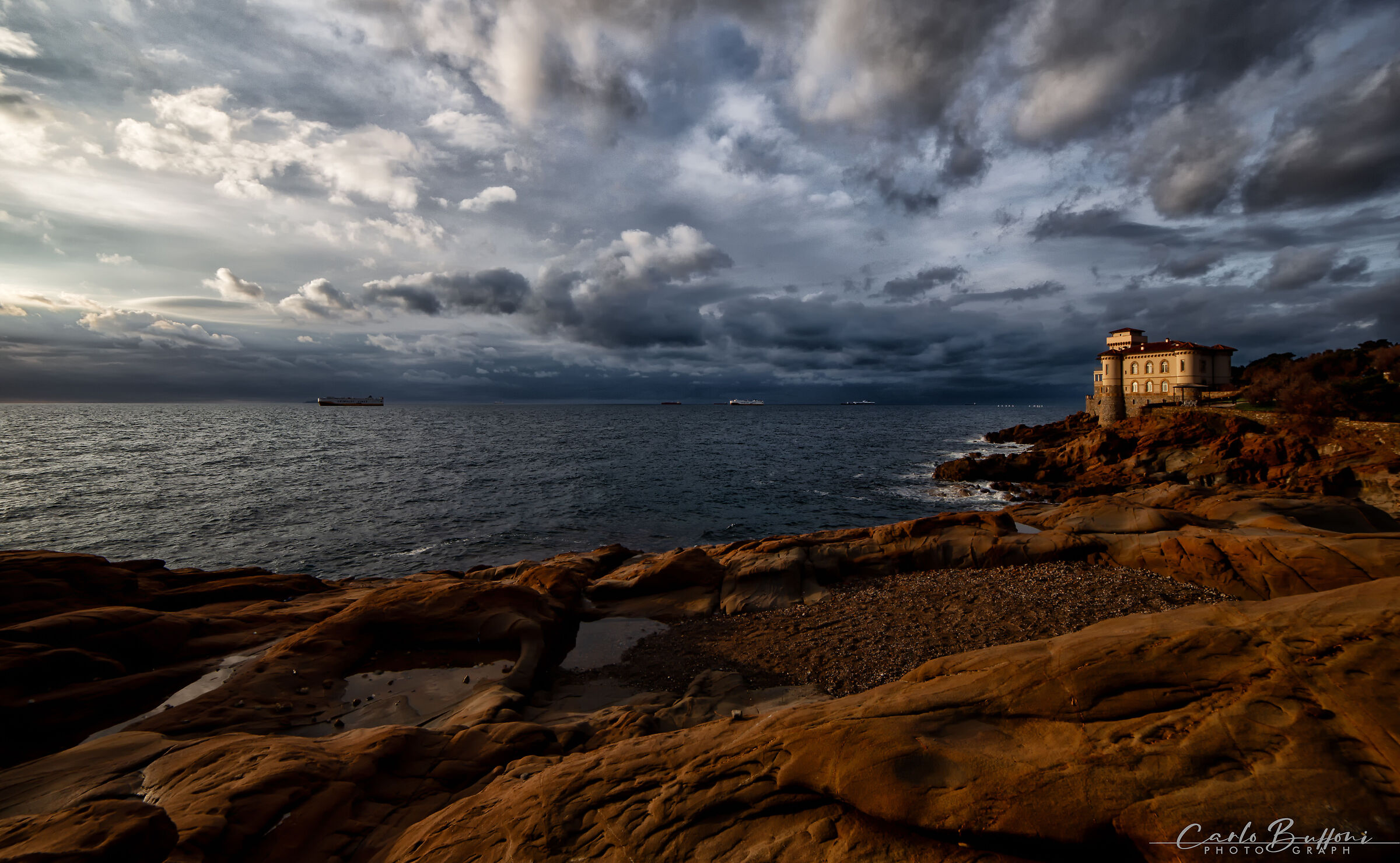 Threatening sky over the Castle