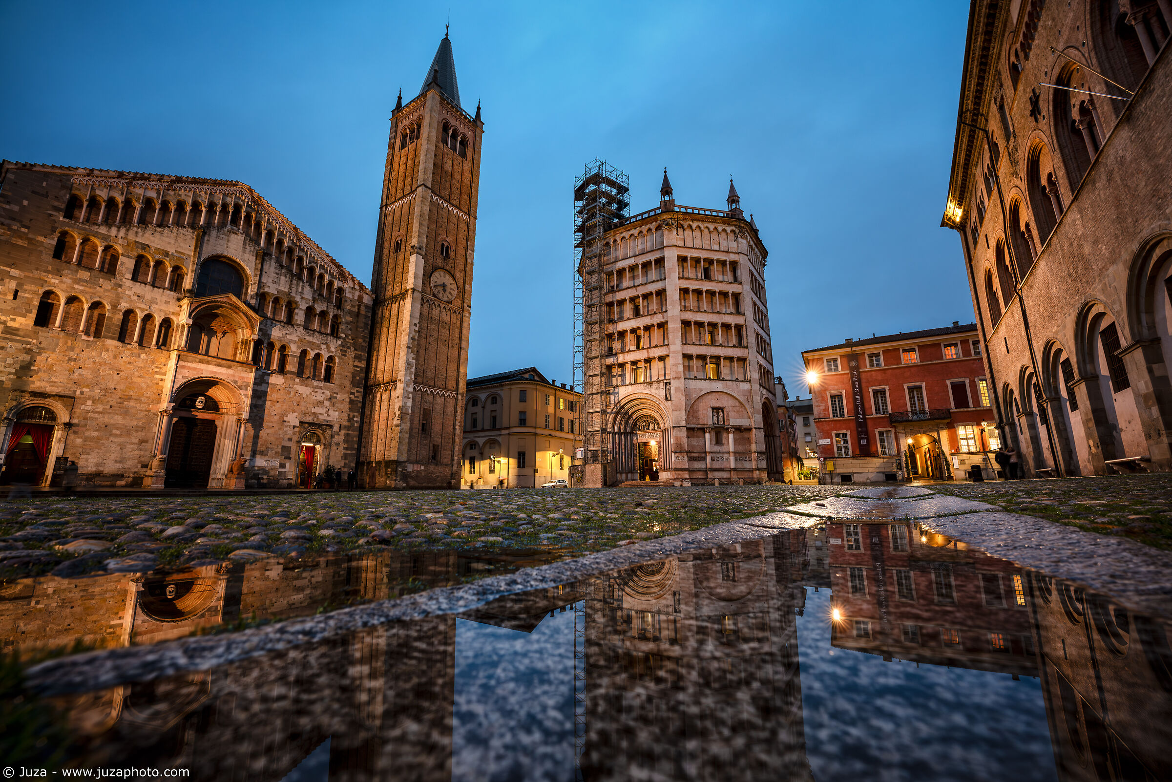 Parma, Piazza Duomo