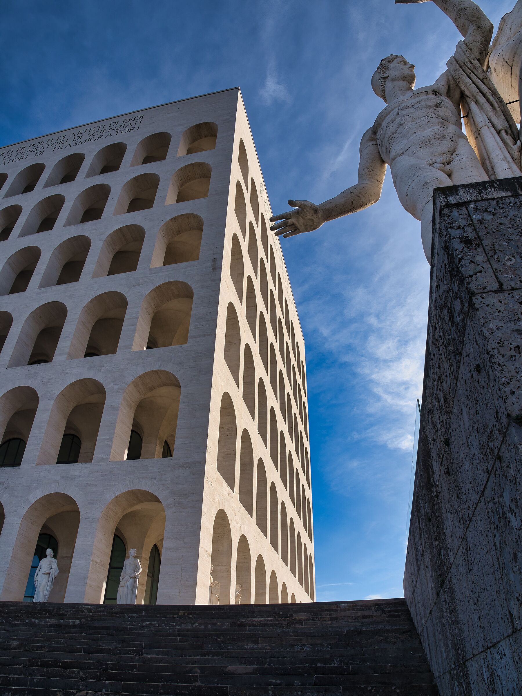 Palazzo della Civiltà in foreshortening