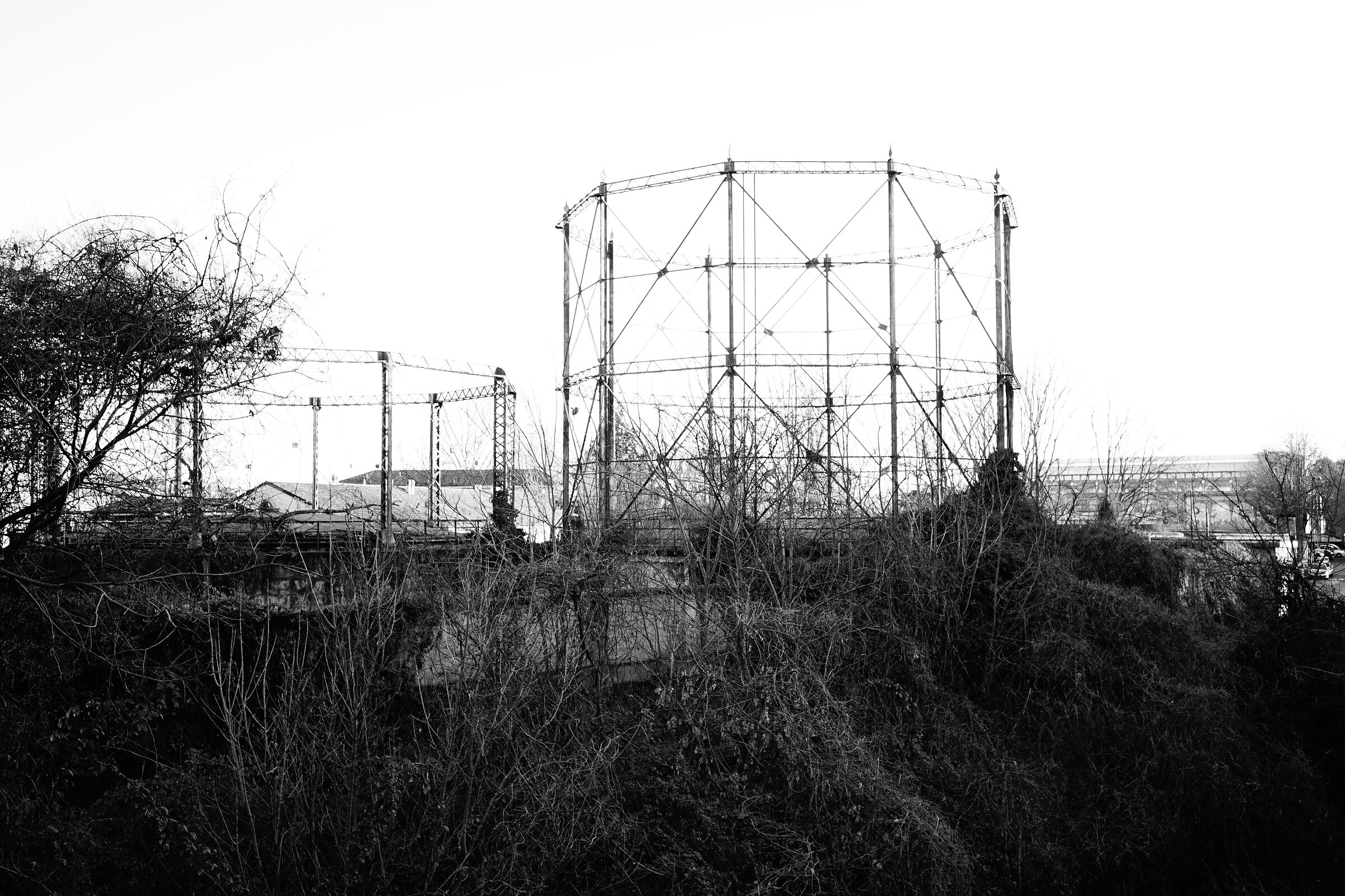 Vedute della citta' post industriale - gli ex gasometri