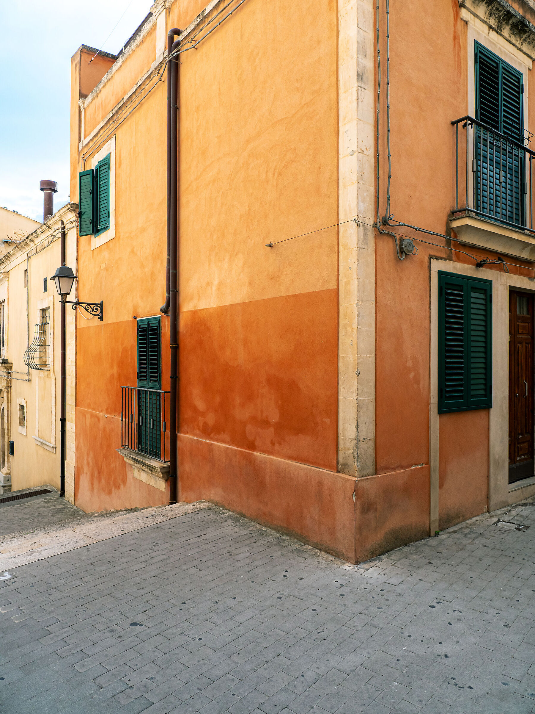 Sicilian Geometries