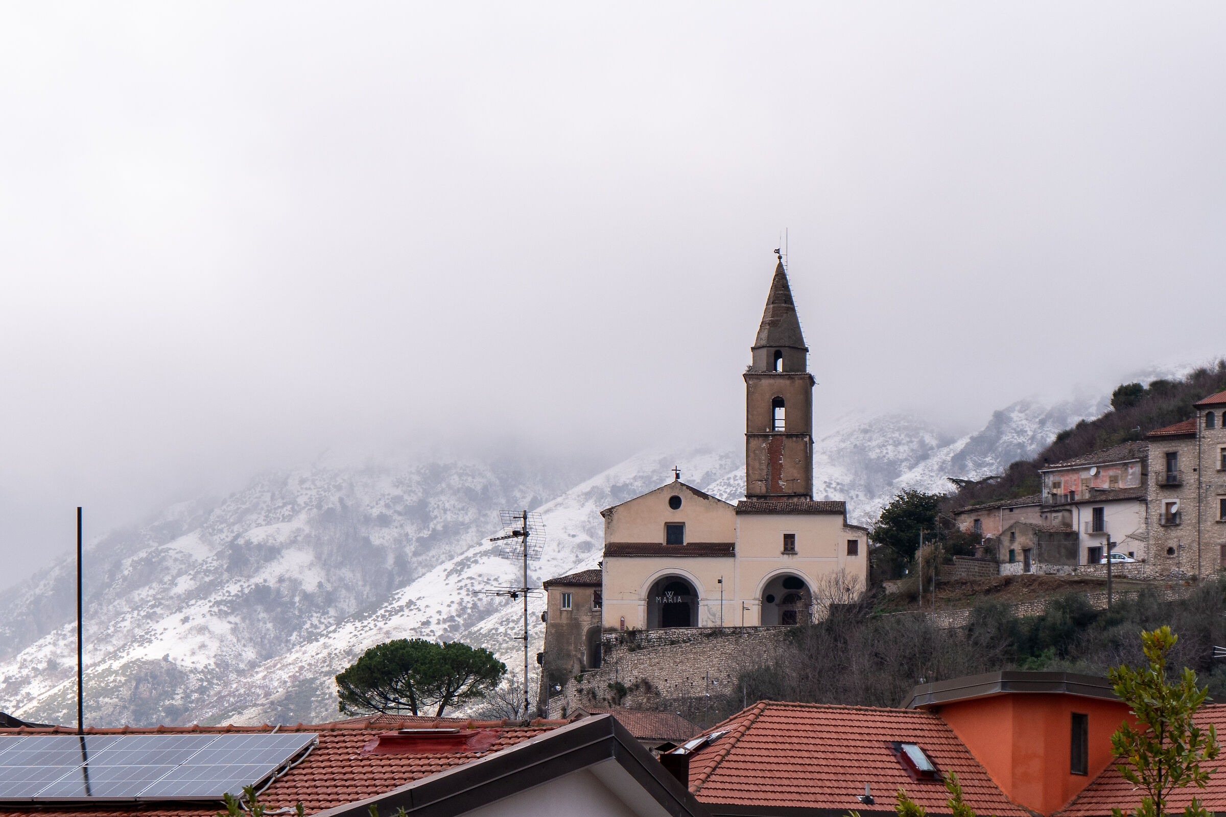 Taburno seen from Montesarchio