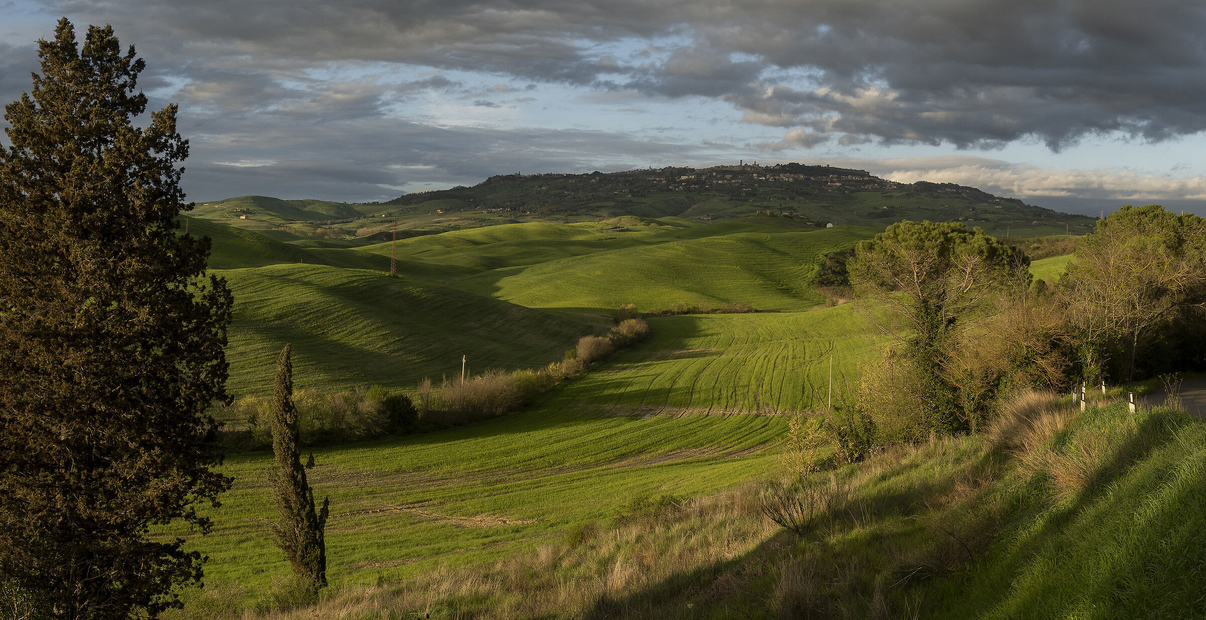 Fuga in verde a Volterra