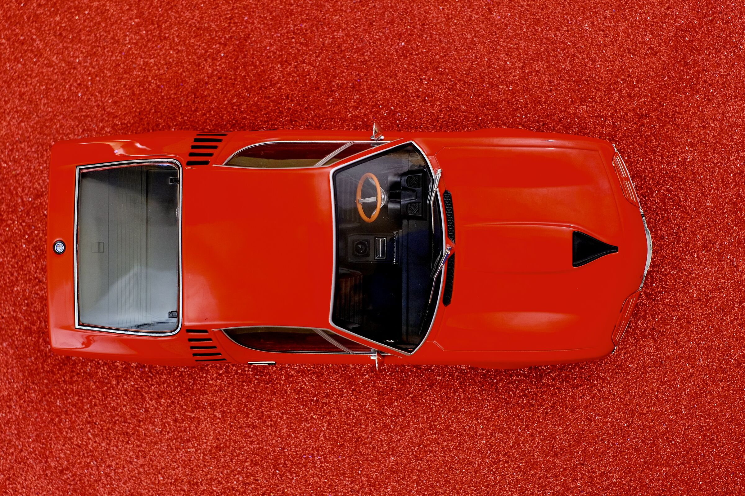 Red 5 - Alfa Romeo Montreal
