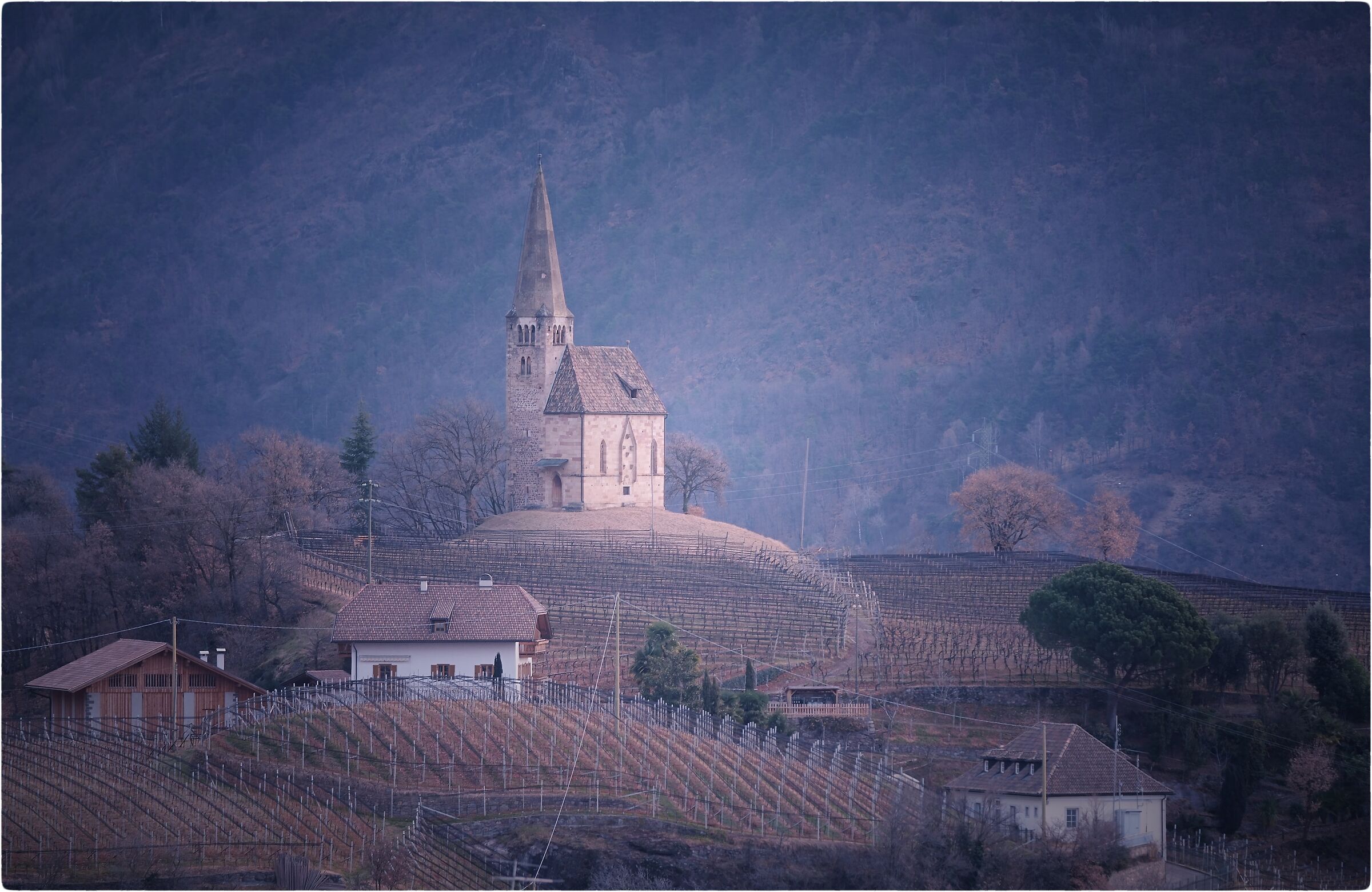 -la chiesa-