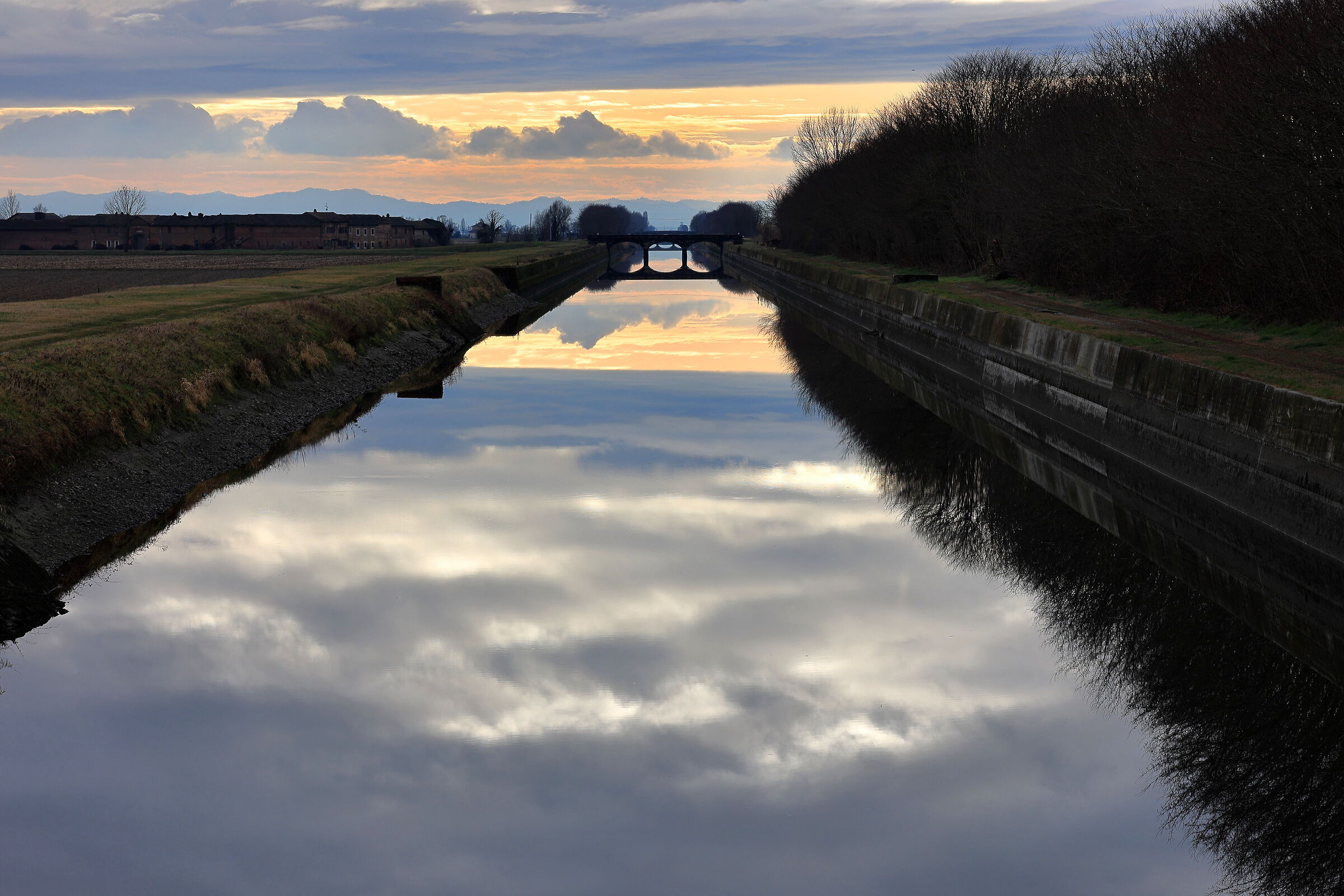 Il cielo in ... un canale