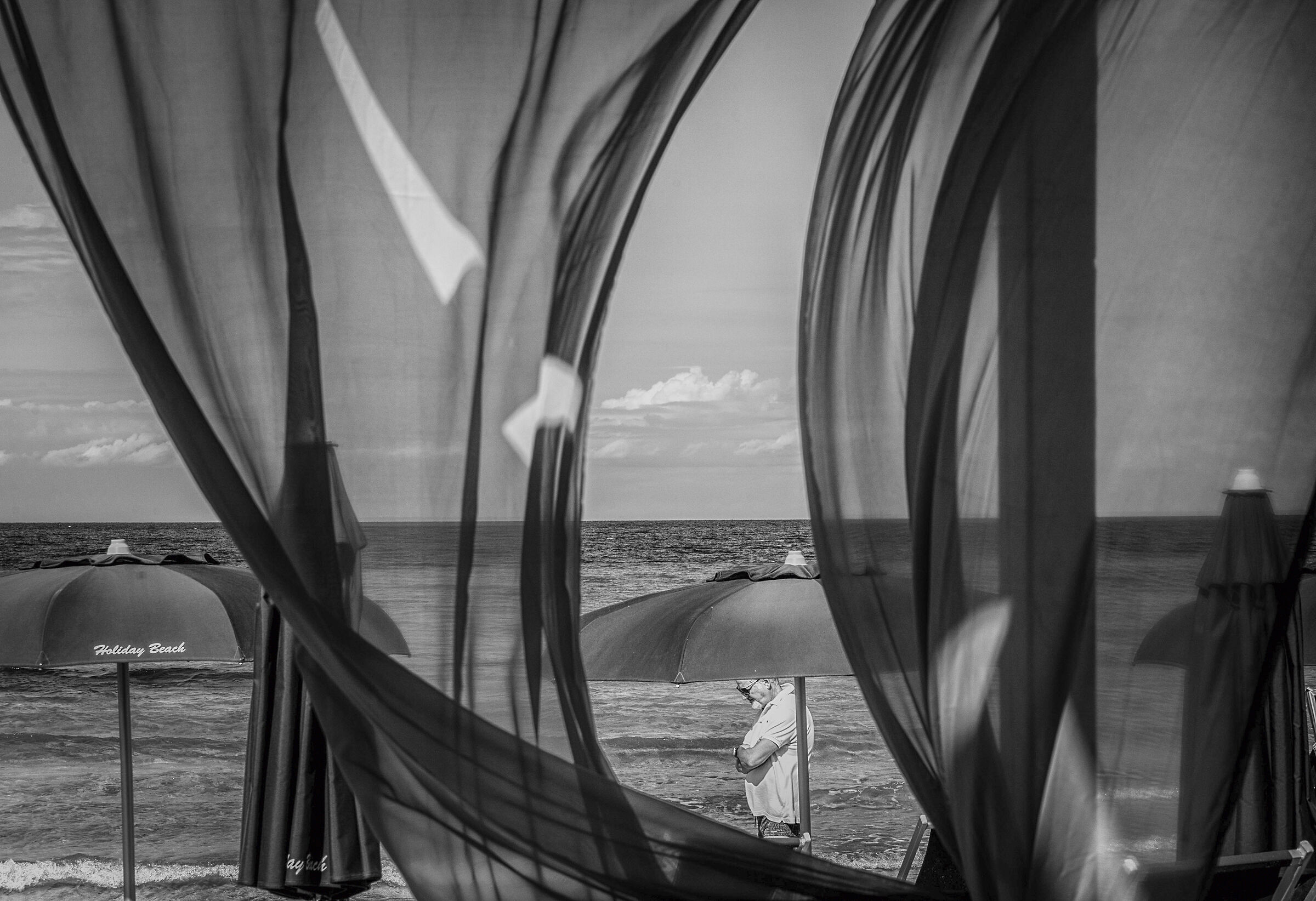 Between the veils of your thoughts...