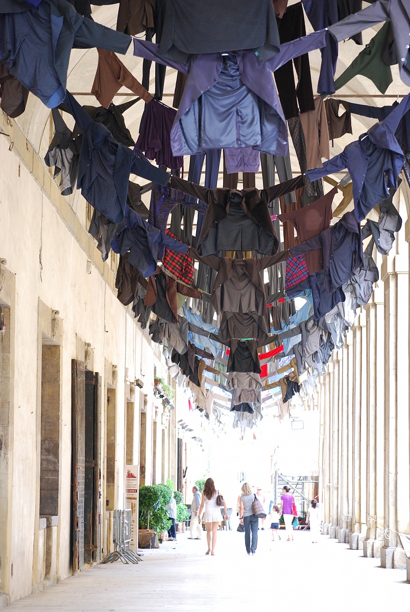 Opera dell'artista finlandese Kaarina Kaikkonen.