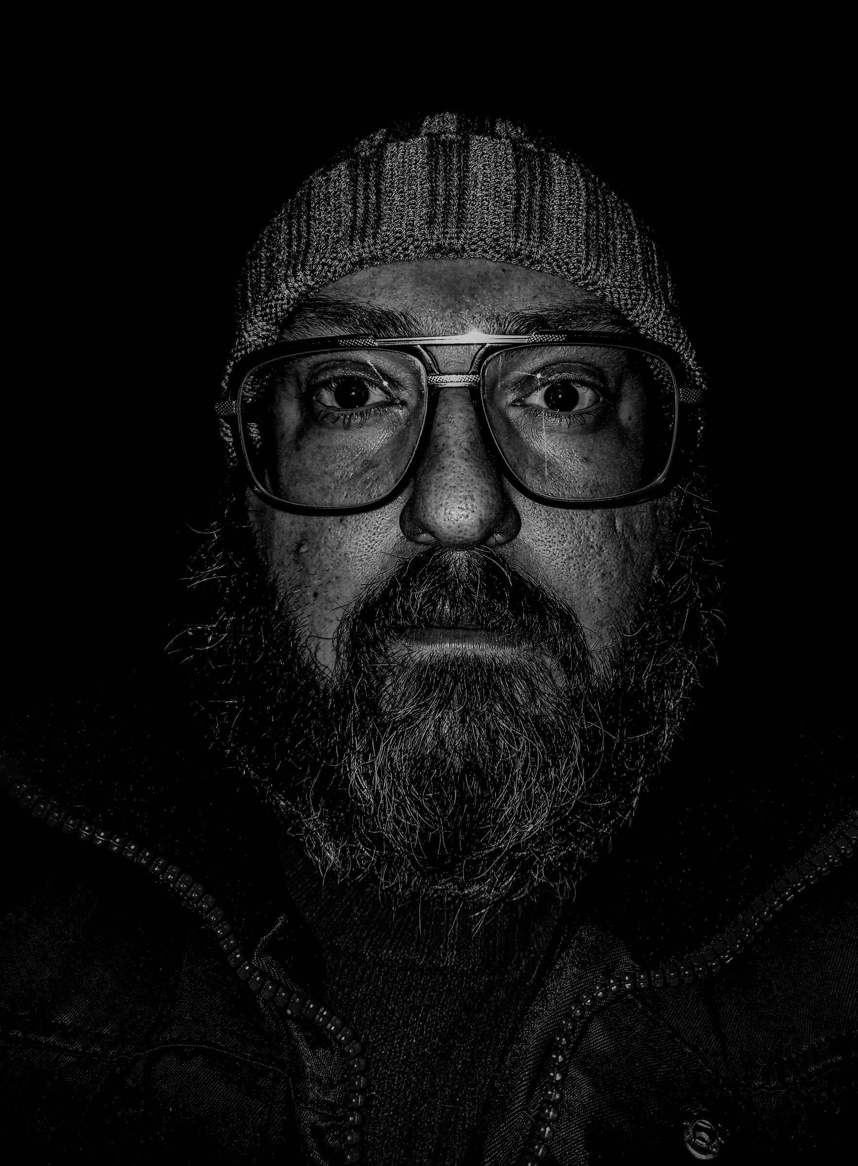scuro in volto