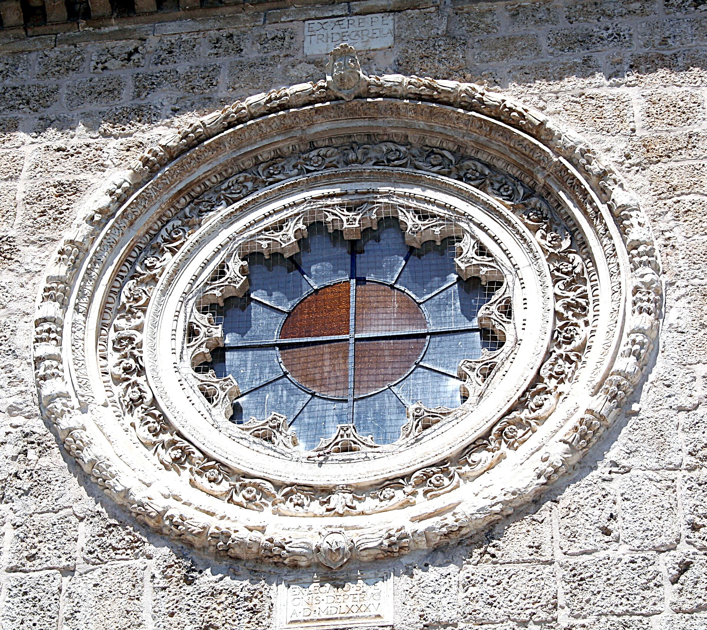rose window