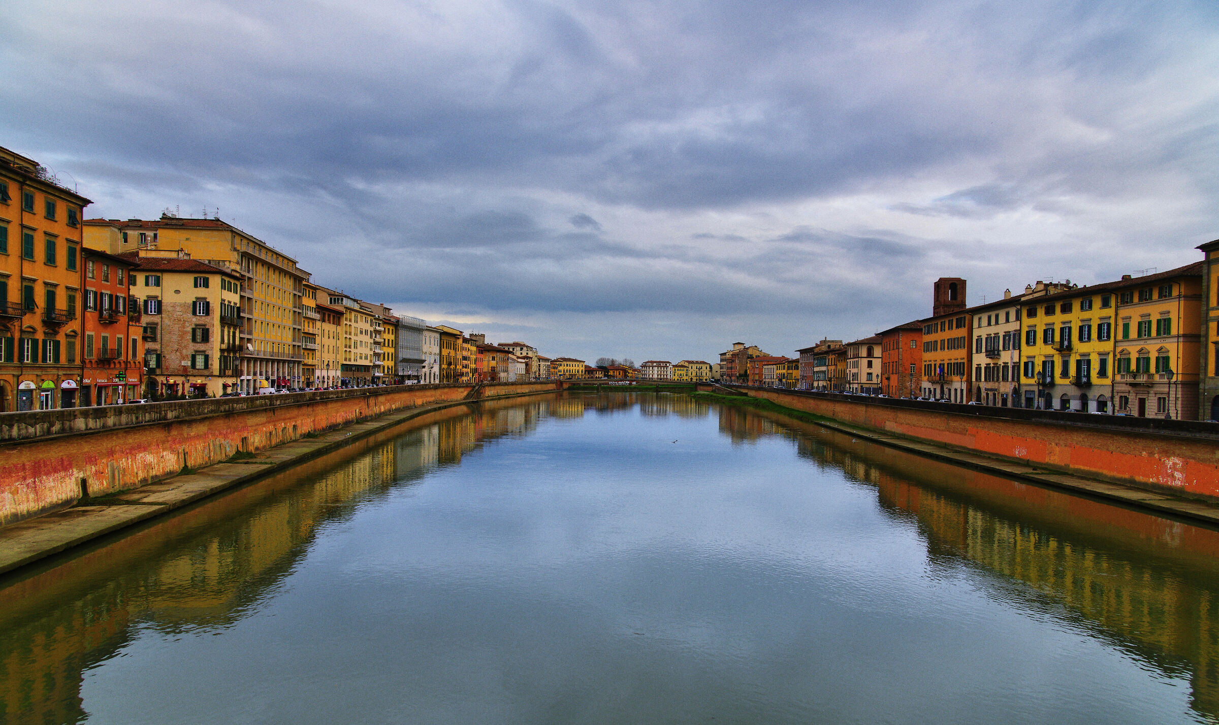 Pisa lungarno