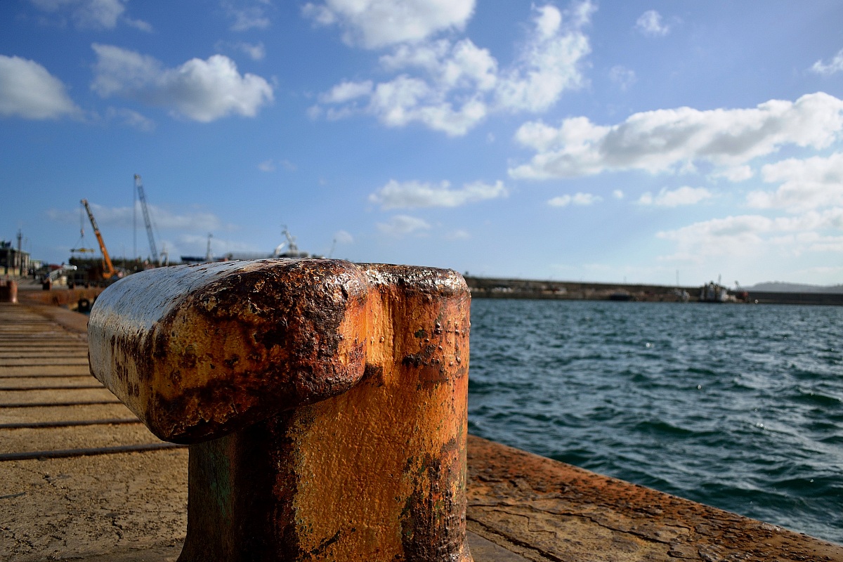 Scorcio del molo - Porto di Pozzuoli (Napoli)