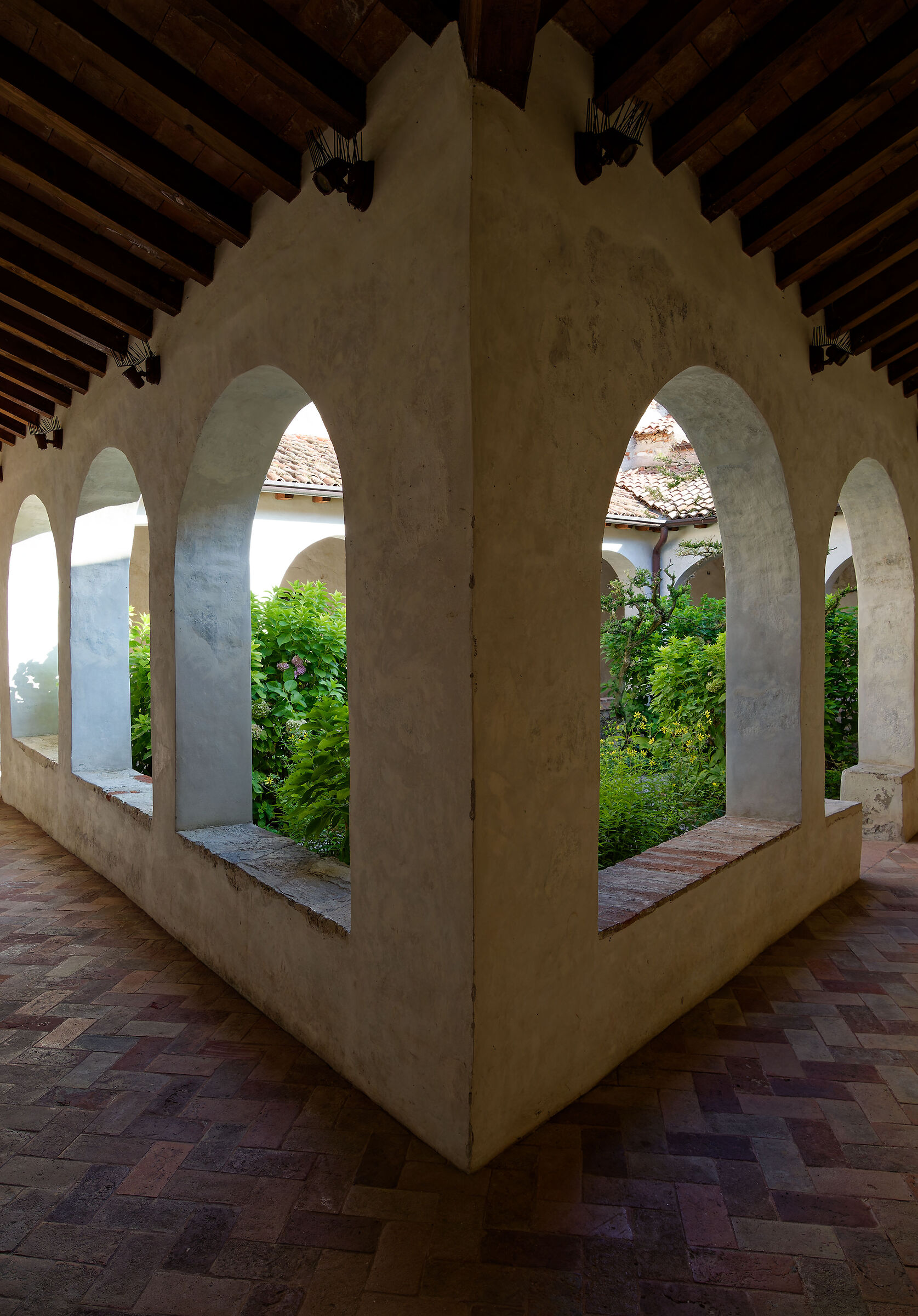 Monastery of San Pietro in Lamosa-the cloister