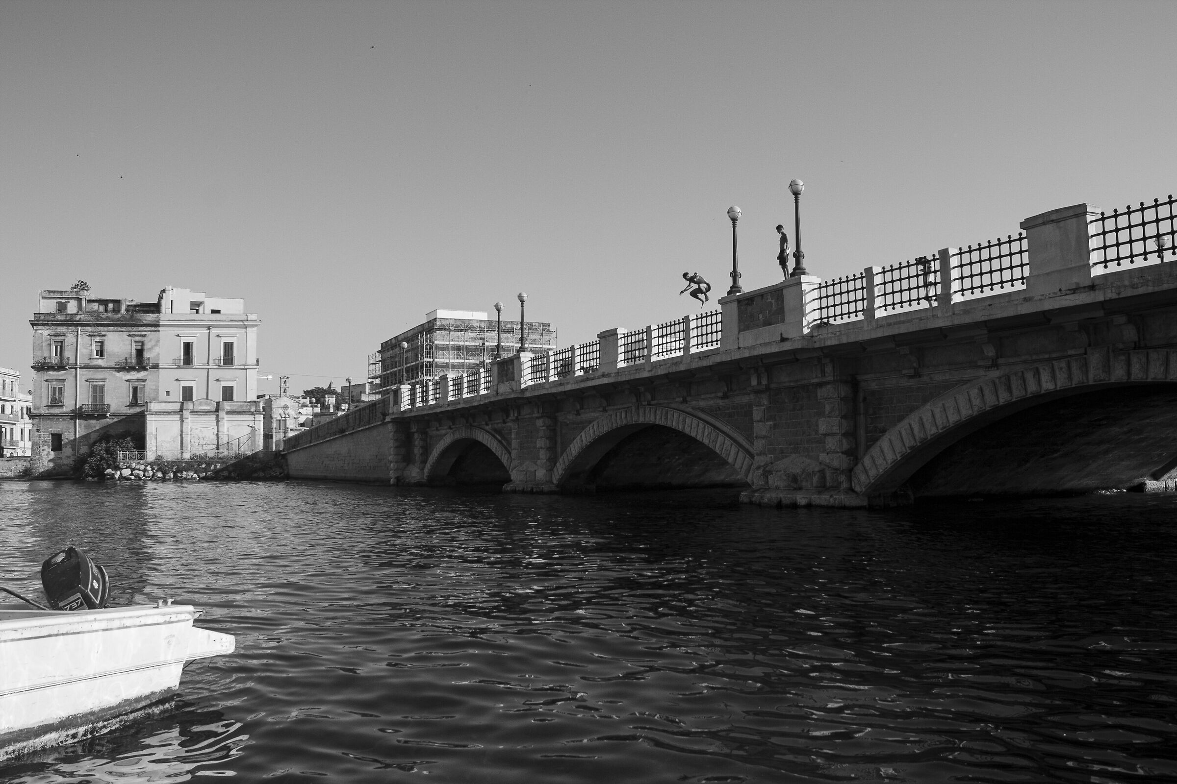 Bridge Jumping,Taranto Vecchia