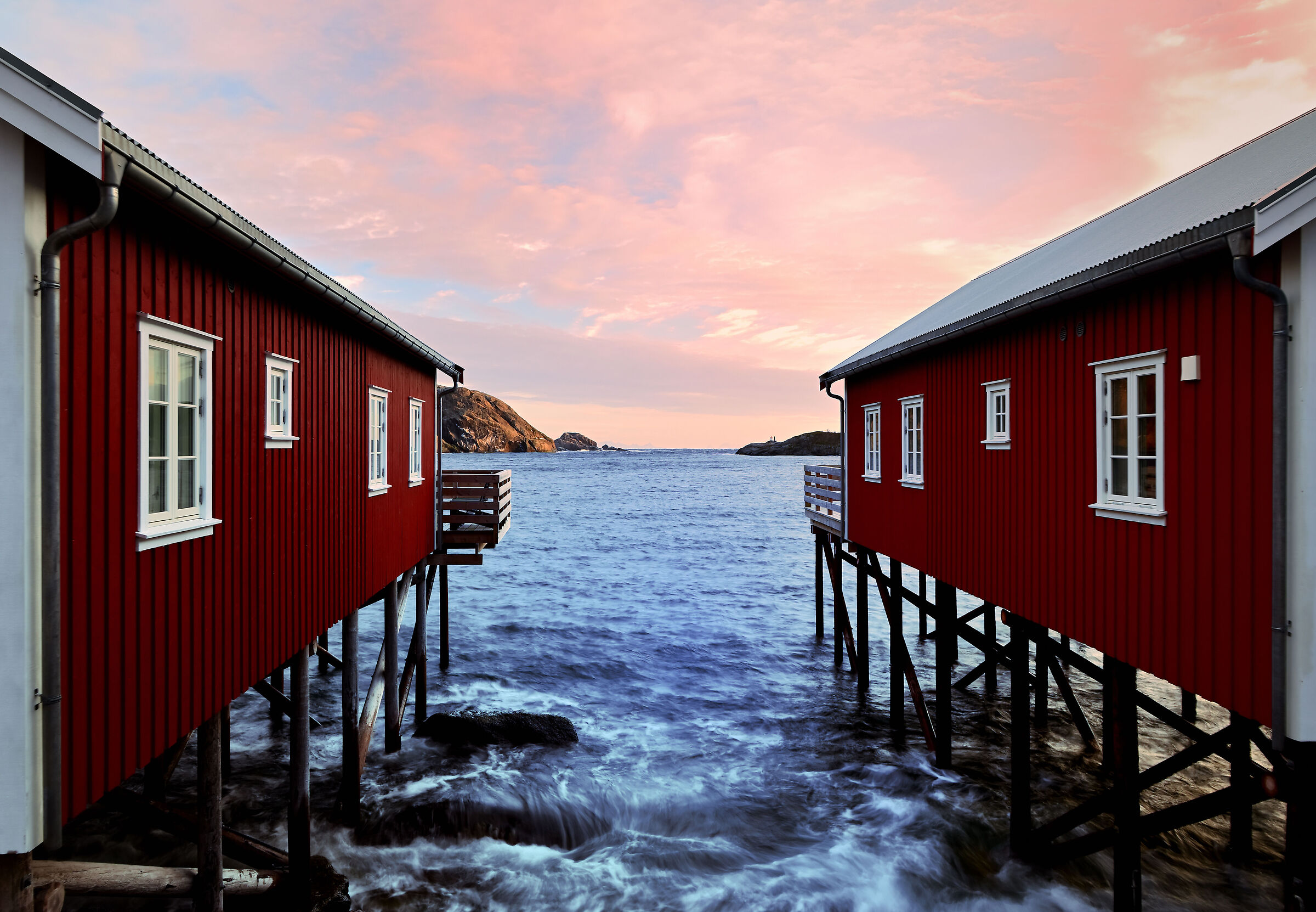 Nusfjord, Houses on stilts