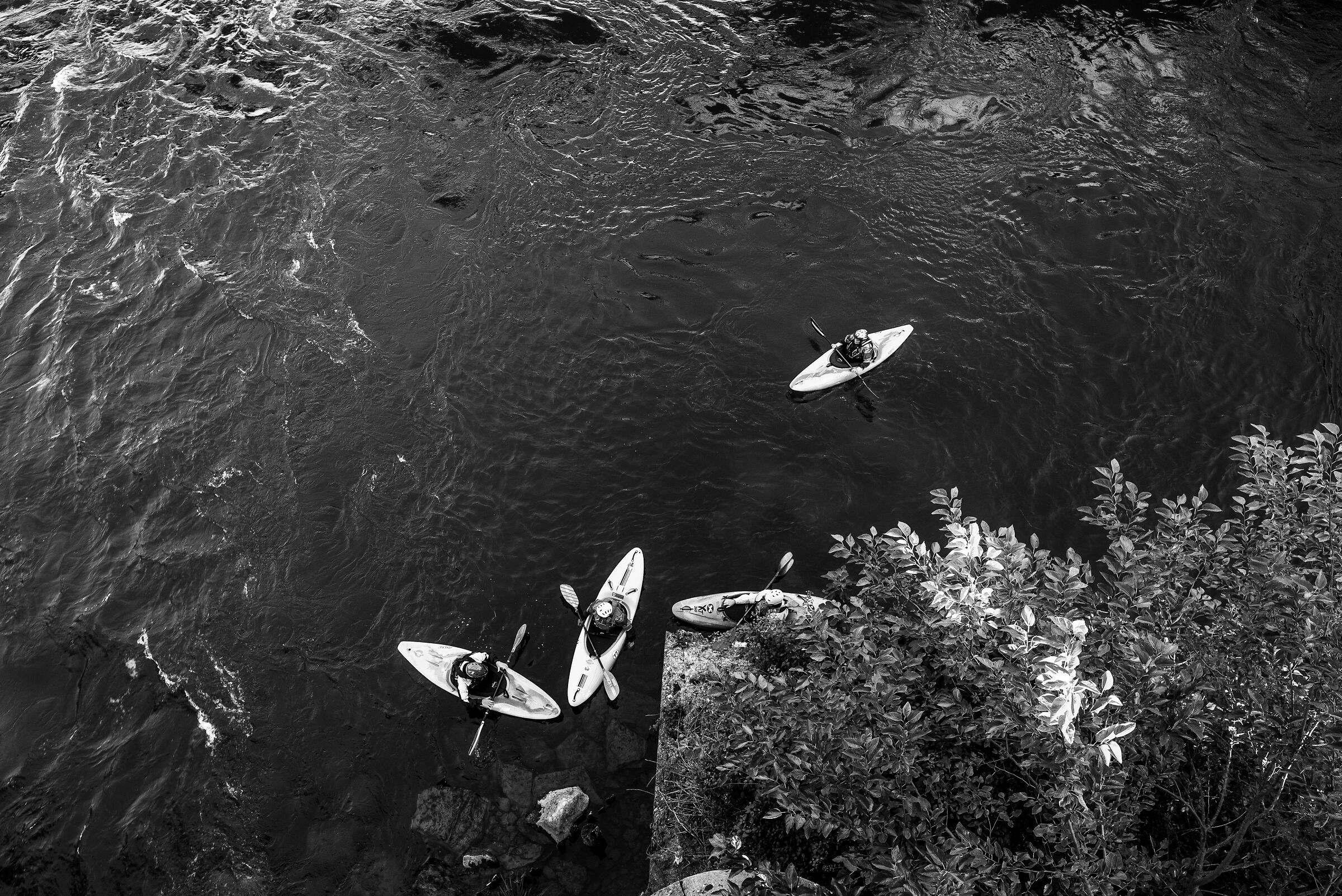 Canoes along the Adda