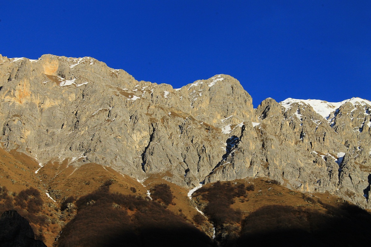 Entracque-Roofs Prer (cn) Italy / 2